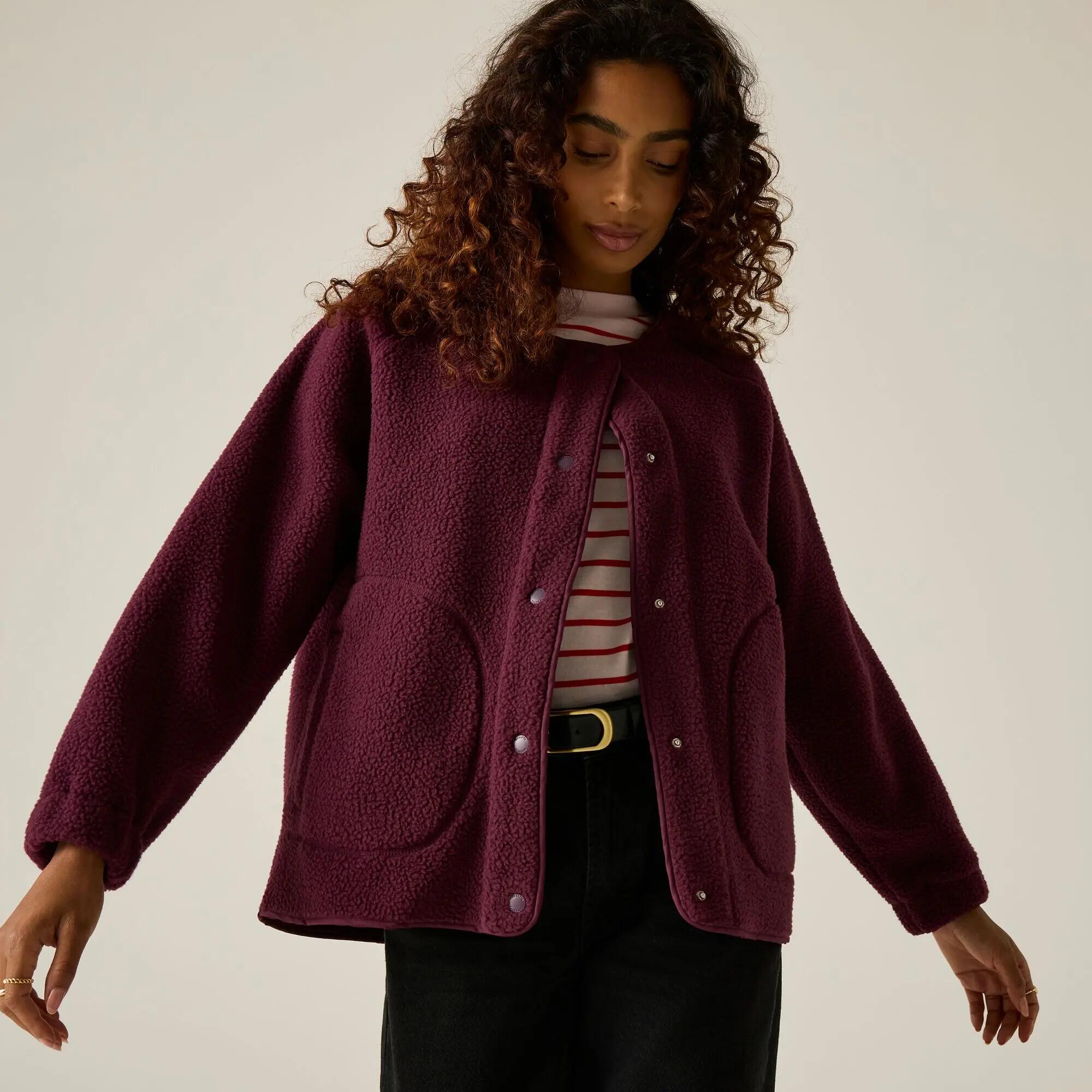 Damen-Fleecejacke mit durchgehender Knopfleiste von Lea 2/10