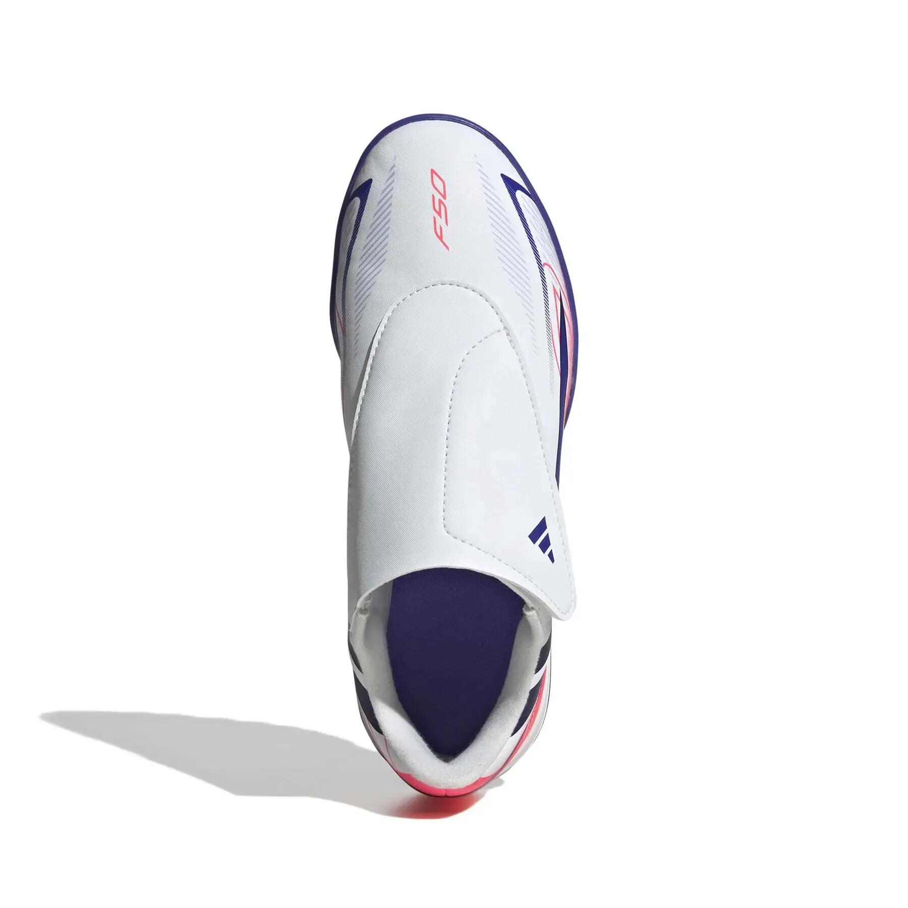 Sapatos de futebol para crianças adidas F50 Hyperfast Club Vel TF 4/7