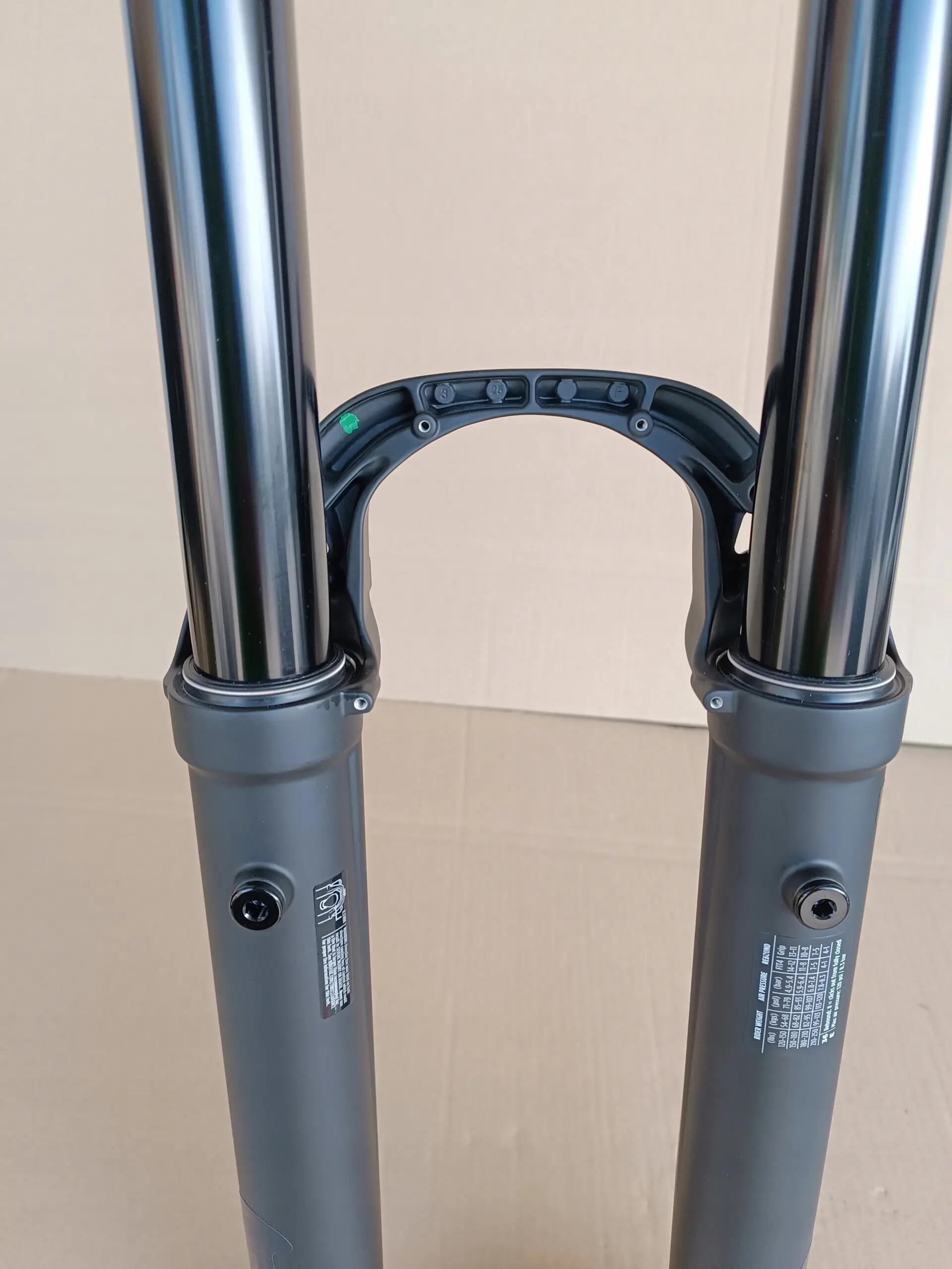 Ammortizzatore per bicicletta FOX 36 Float Performance 10/11