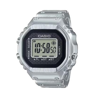 Casio Digitaal Horloge Zilverkleurig/LCD CRW-001-1ER