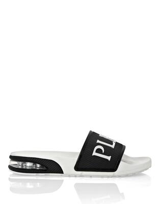 Platte rubberen sandalen
