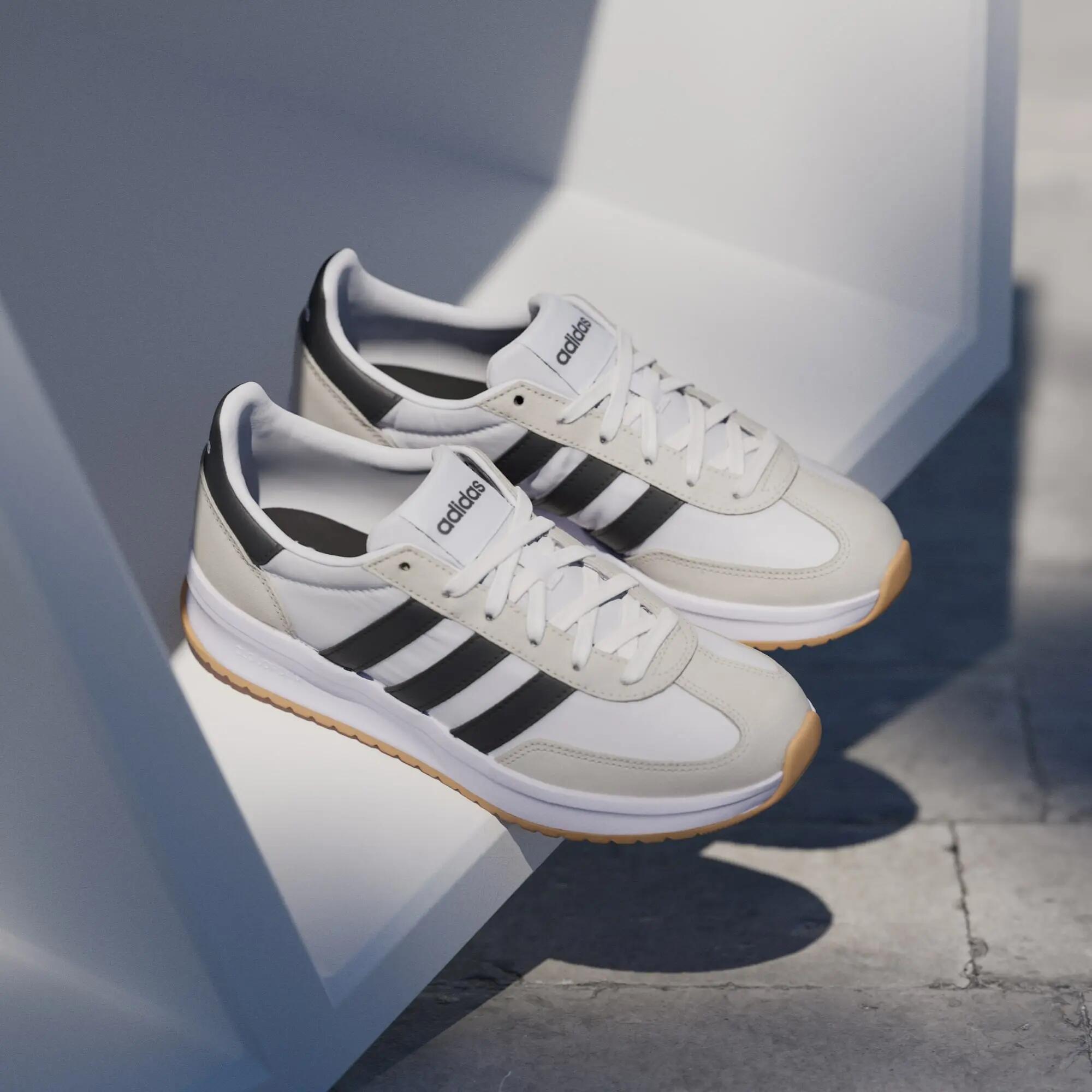 RUN 70s 2.0 Schuh 4/16