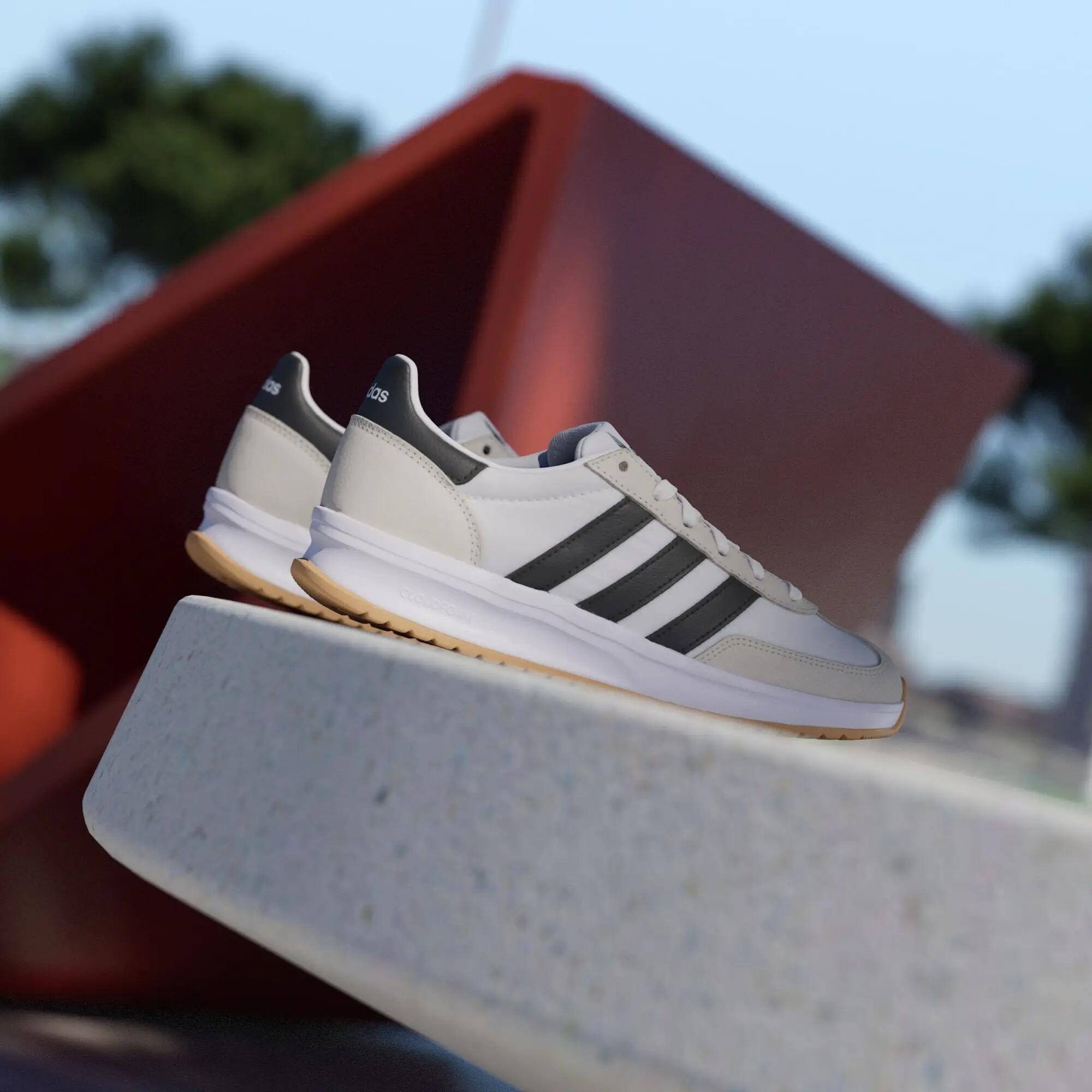 RUN 70s 2.0 Schuh 15/16