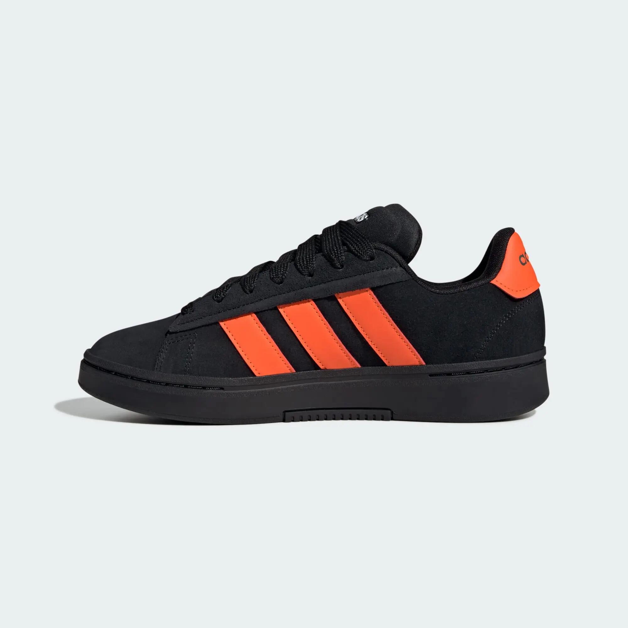 Grand Court Alpha Schuh 8/15