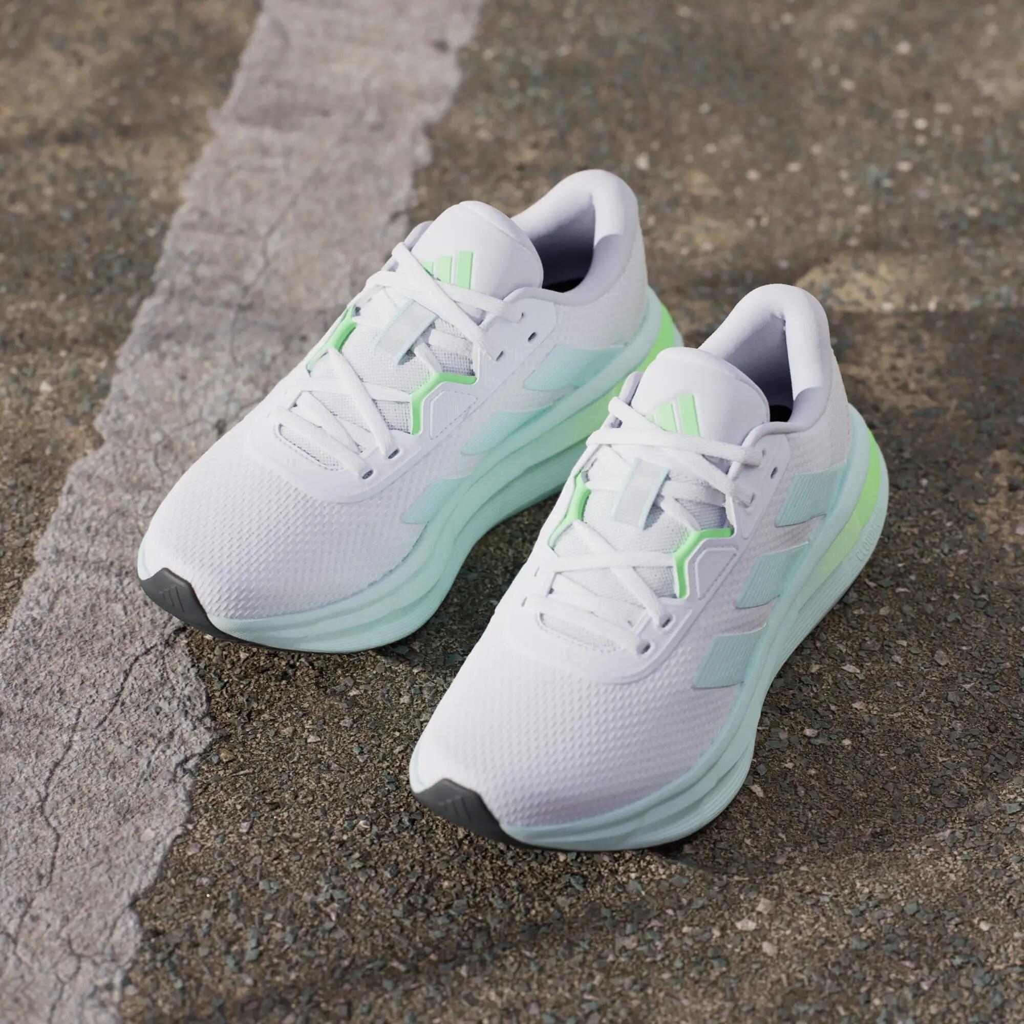 Galaxy 7 Laufschuh 4/15