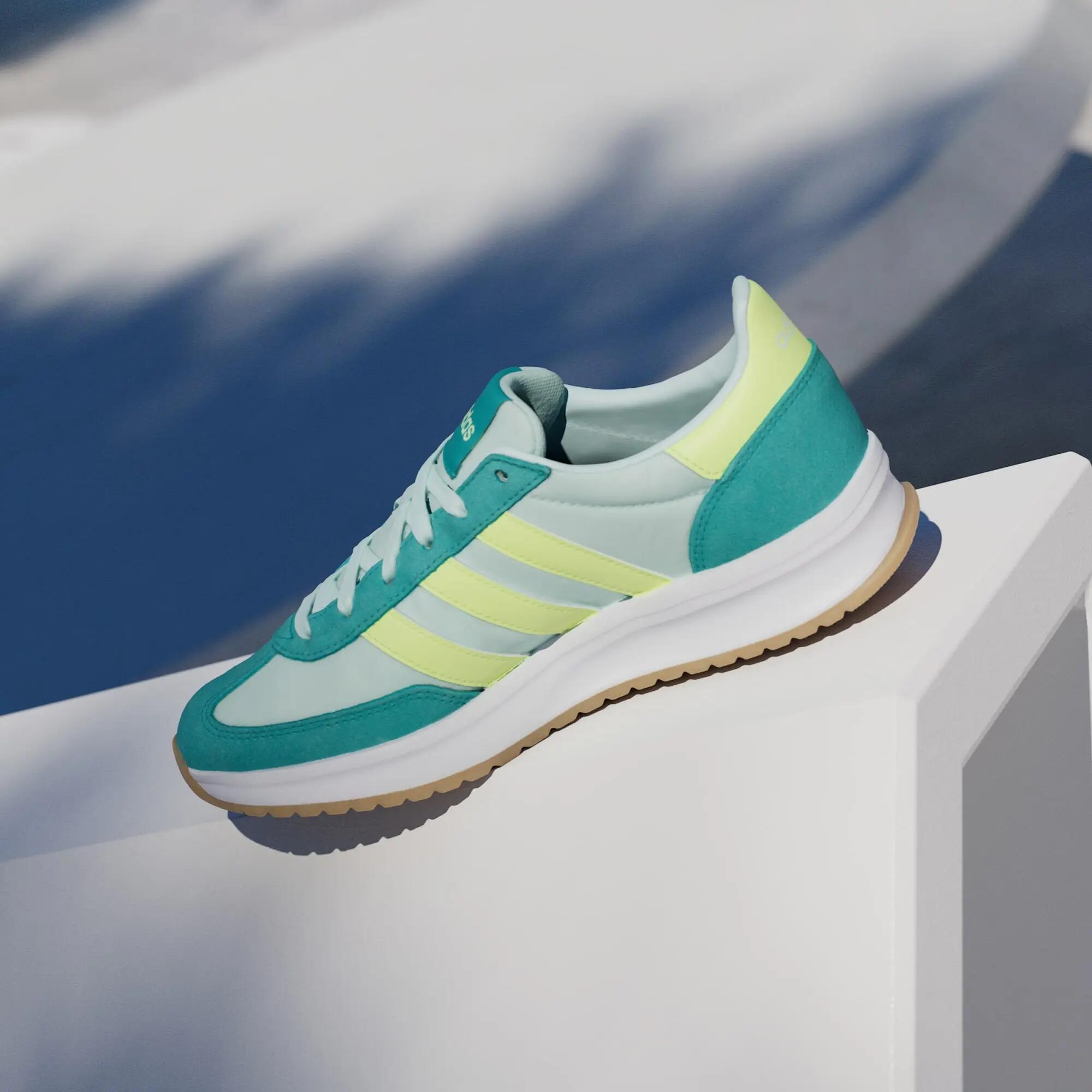 RUN 70s 2.0 Shoes 5/16