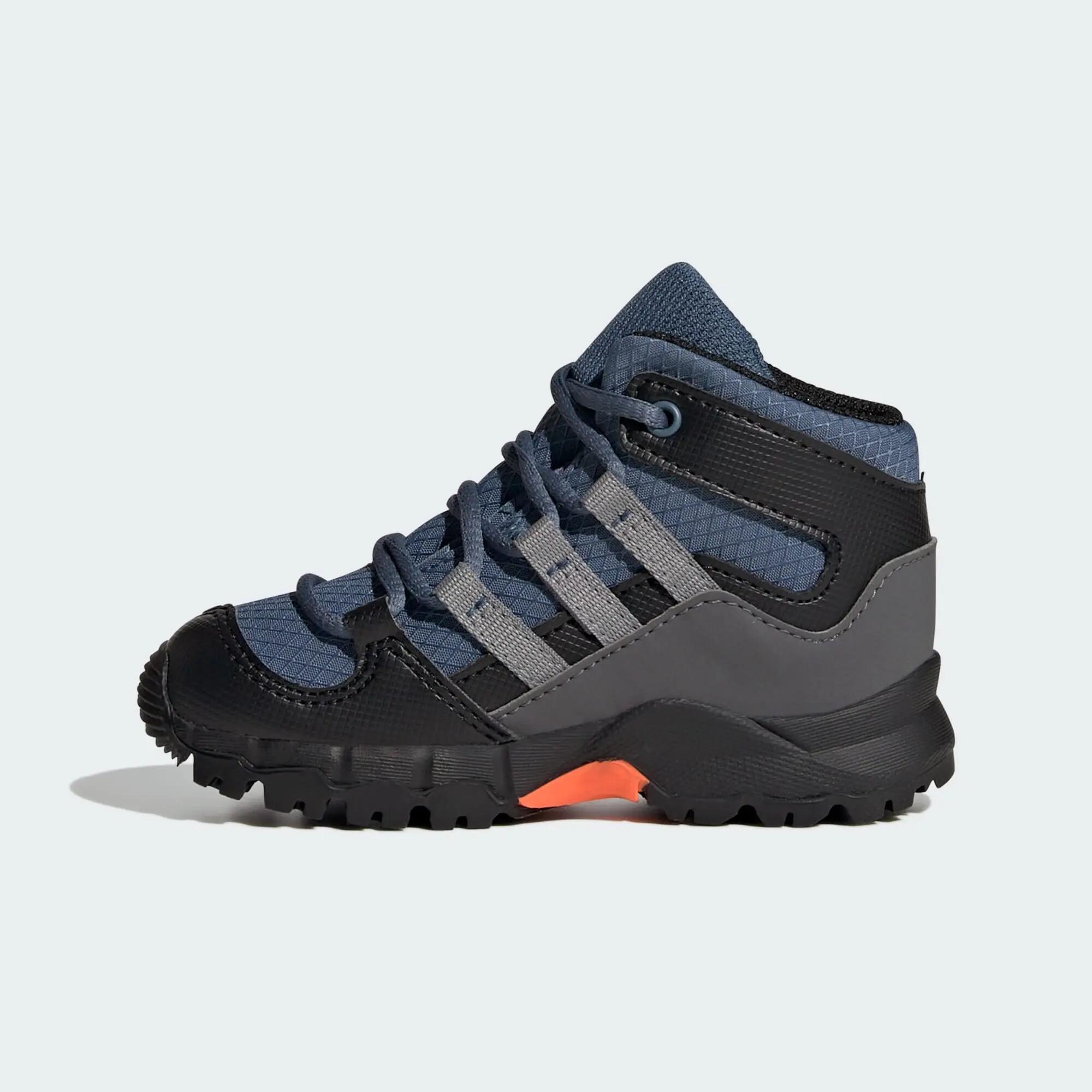 Terrex Mid GORE-TEX Hiking Shoes 9/15