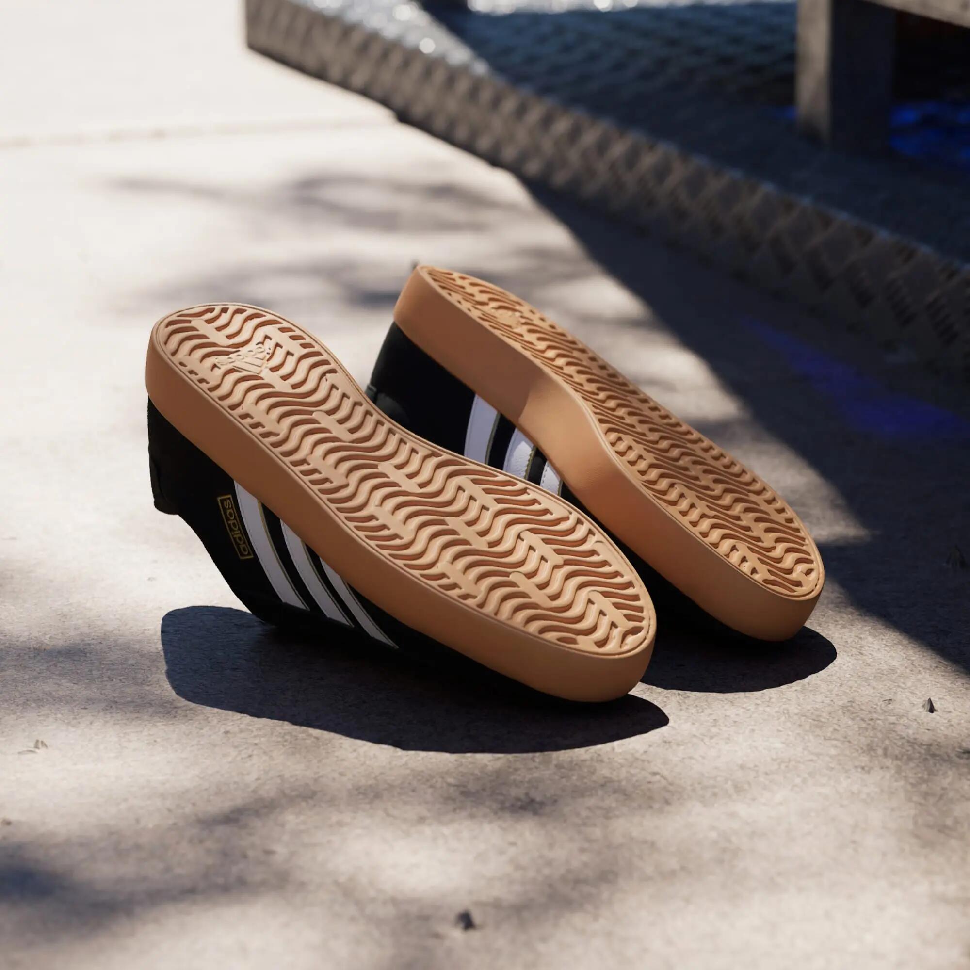 Zapatilla Adidas VL Court 3.0 negra 3/16