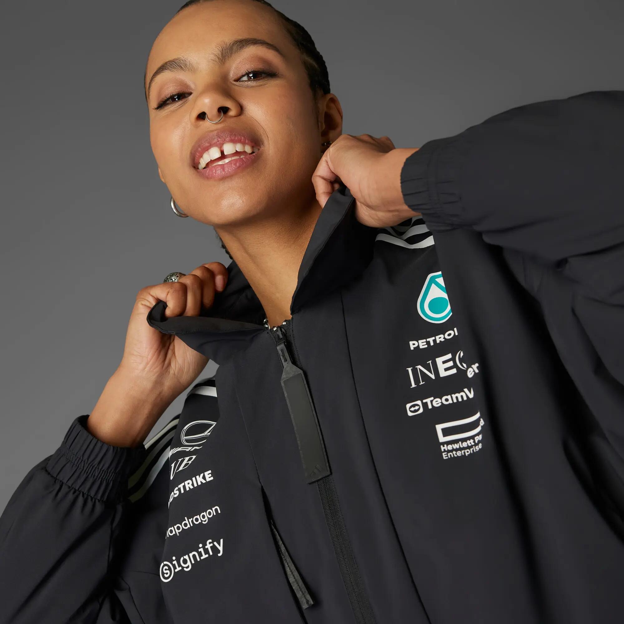 Chaqueta Mercedes - AMG Petronas Formula One Team 6/13
