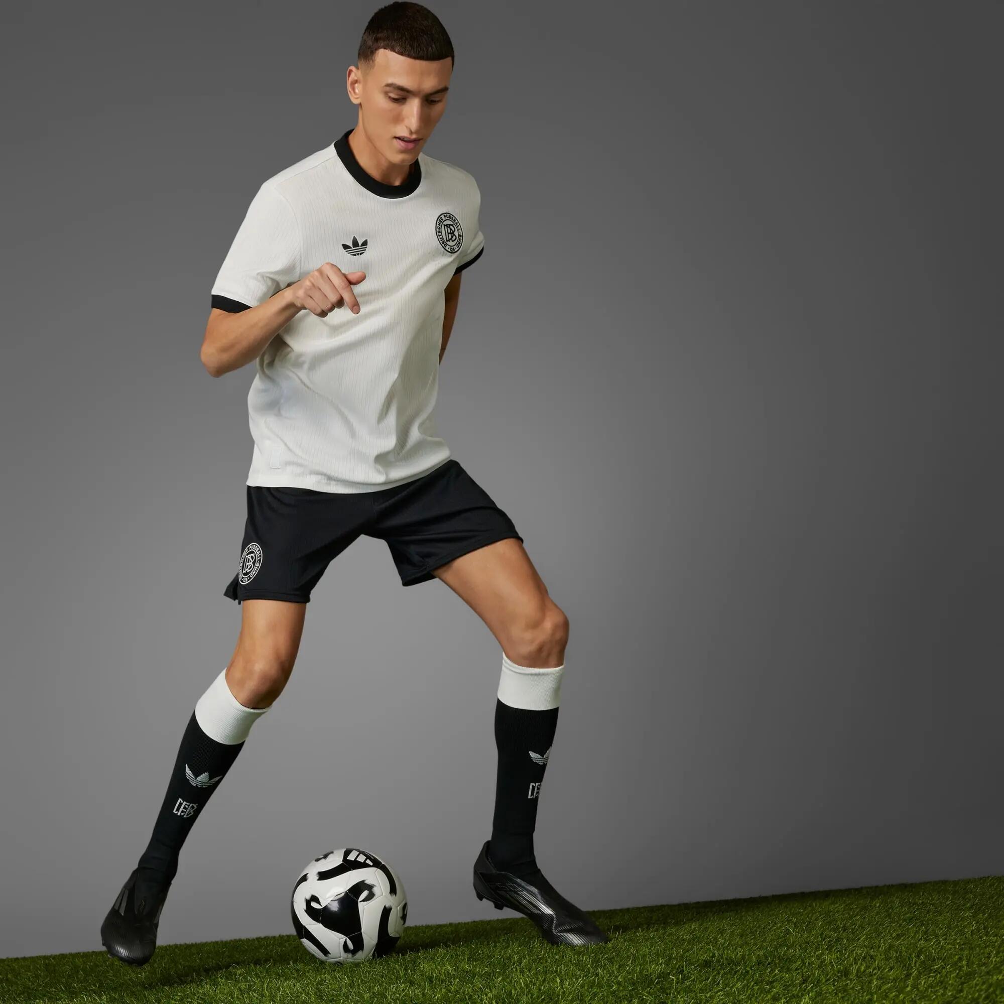 DFB Anniversary Trikot 4/15