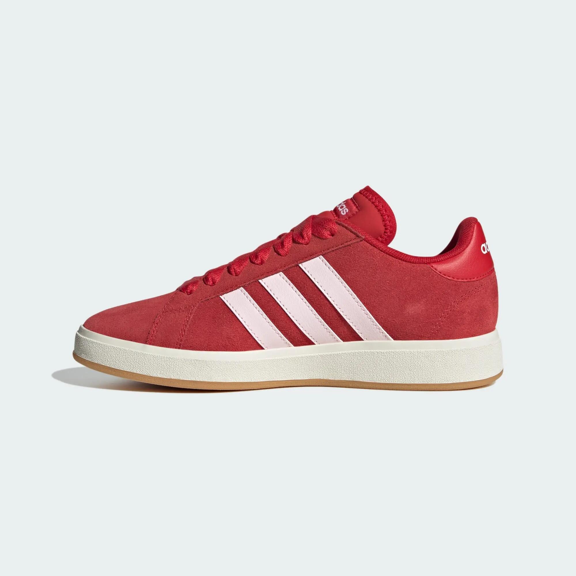 Chaussure Grand Court Base 00s 8/8