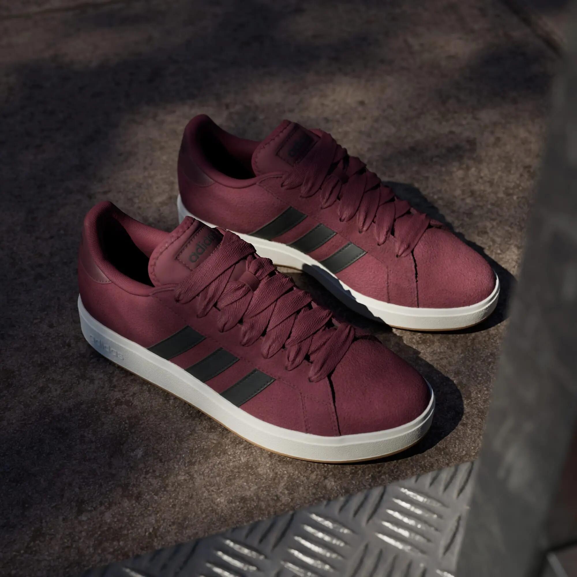Chaussure Grand Court Base 00s 4/15
