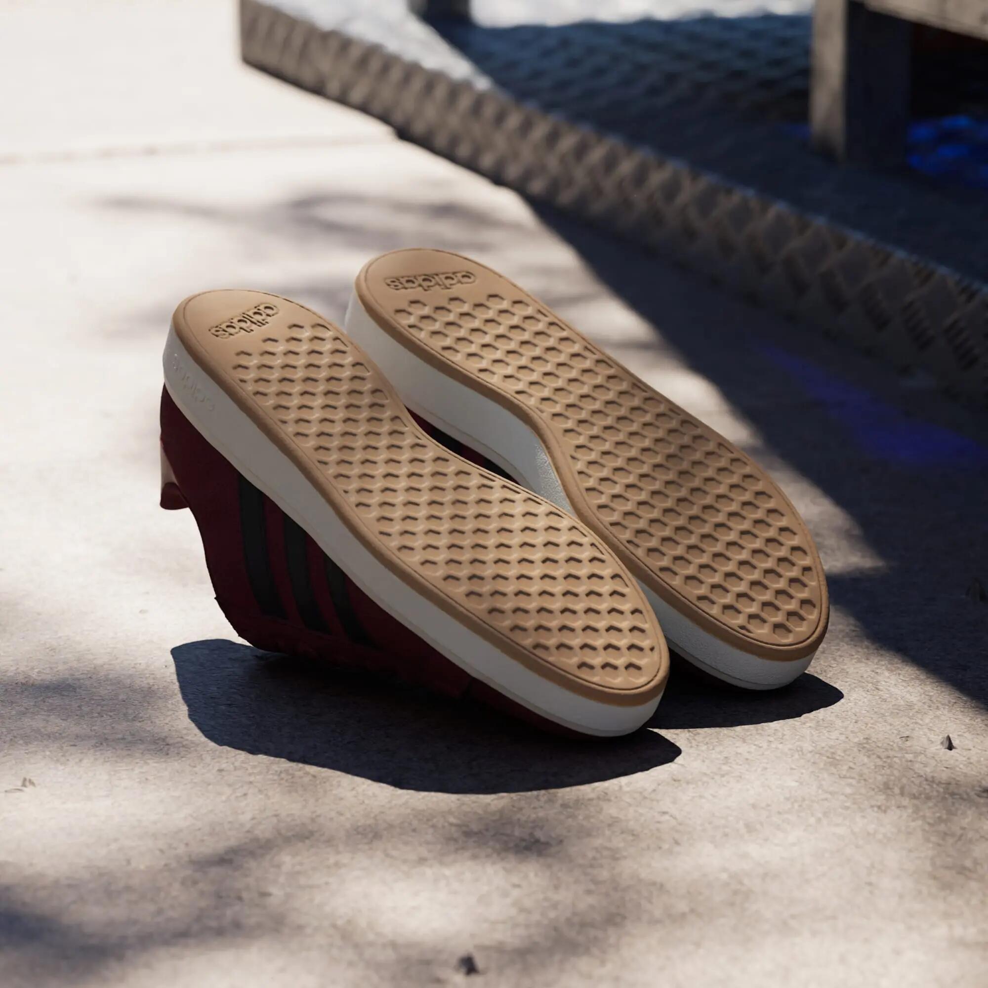 Chaussure Grand Court Base 00s 3/15