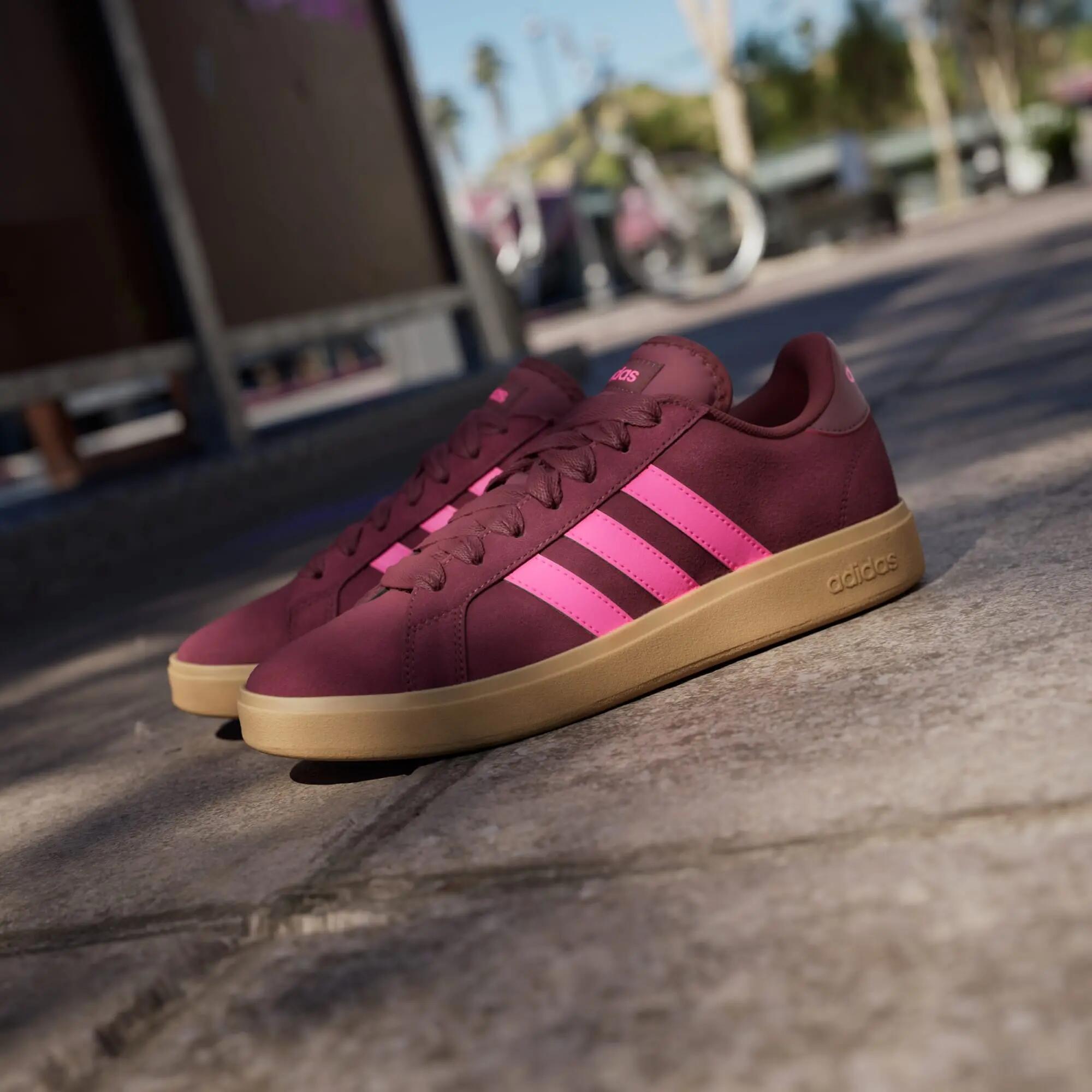 Zapatilla Grand Court Base 00s 6/15