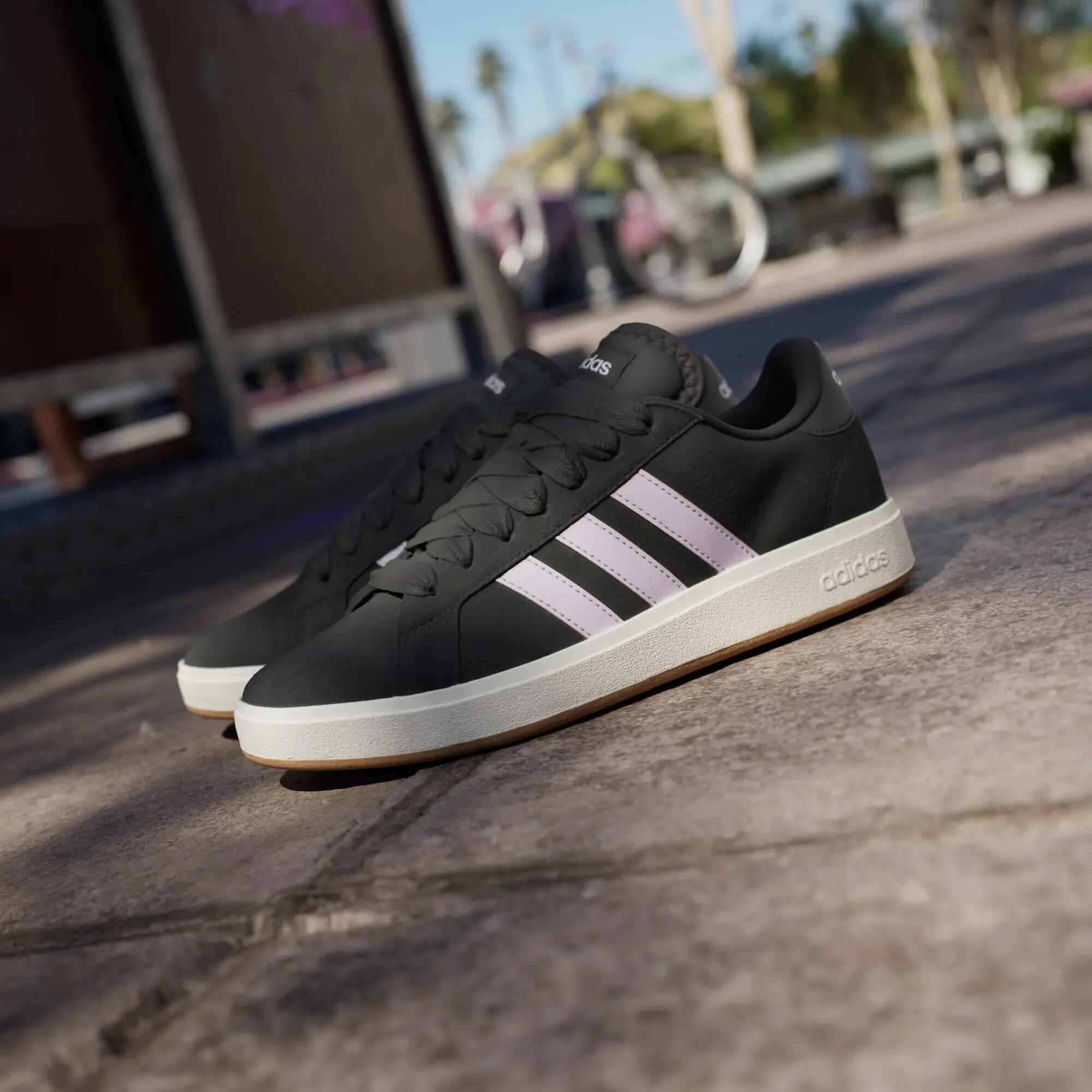 Chaussure Grand Court Base 00s 6/16