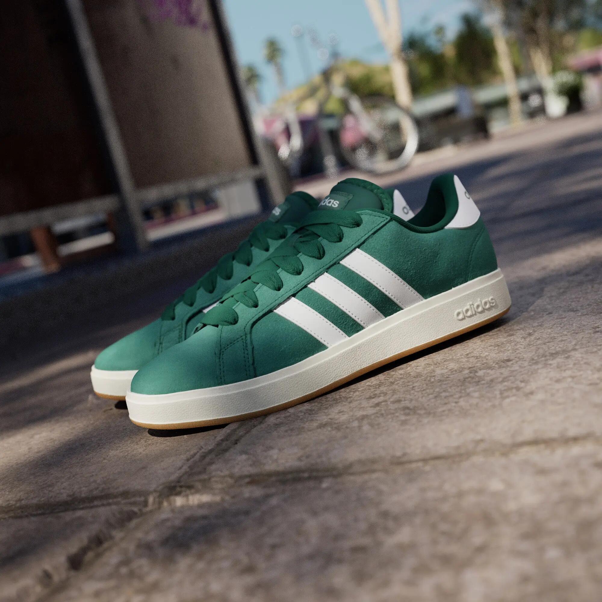 Chaussure Grand Court Base 00s 6/16