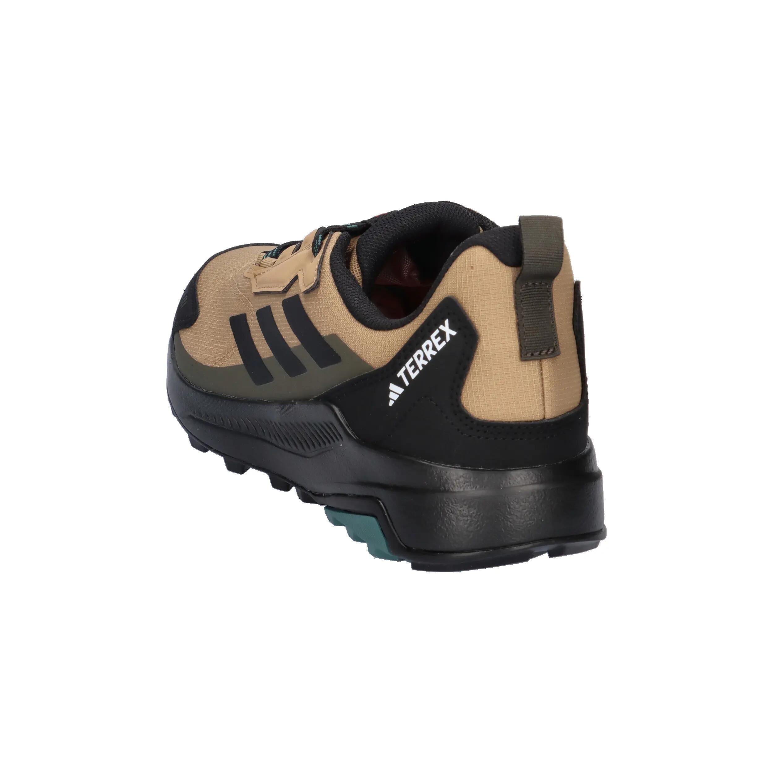 Scarpe da trekking Adidas modello JQ9961 per uomini 11/14