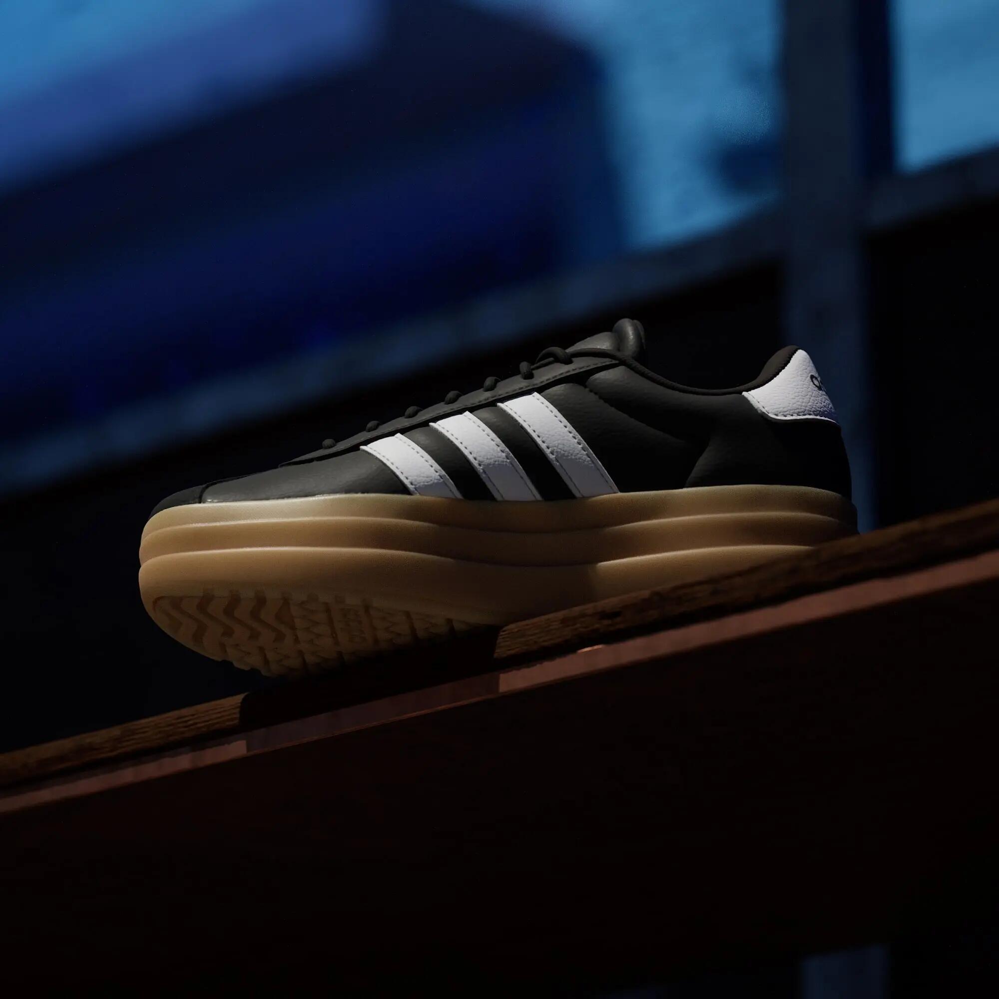 VL Court Bold Schoenen 5/15