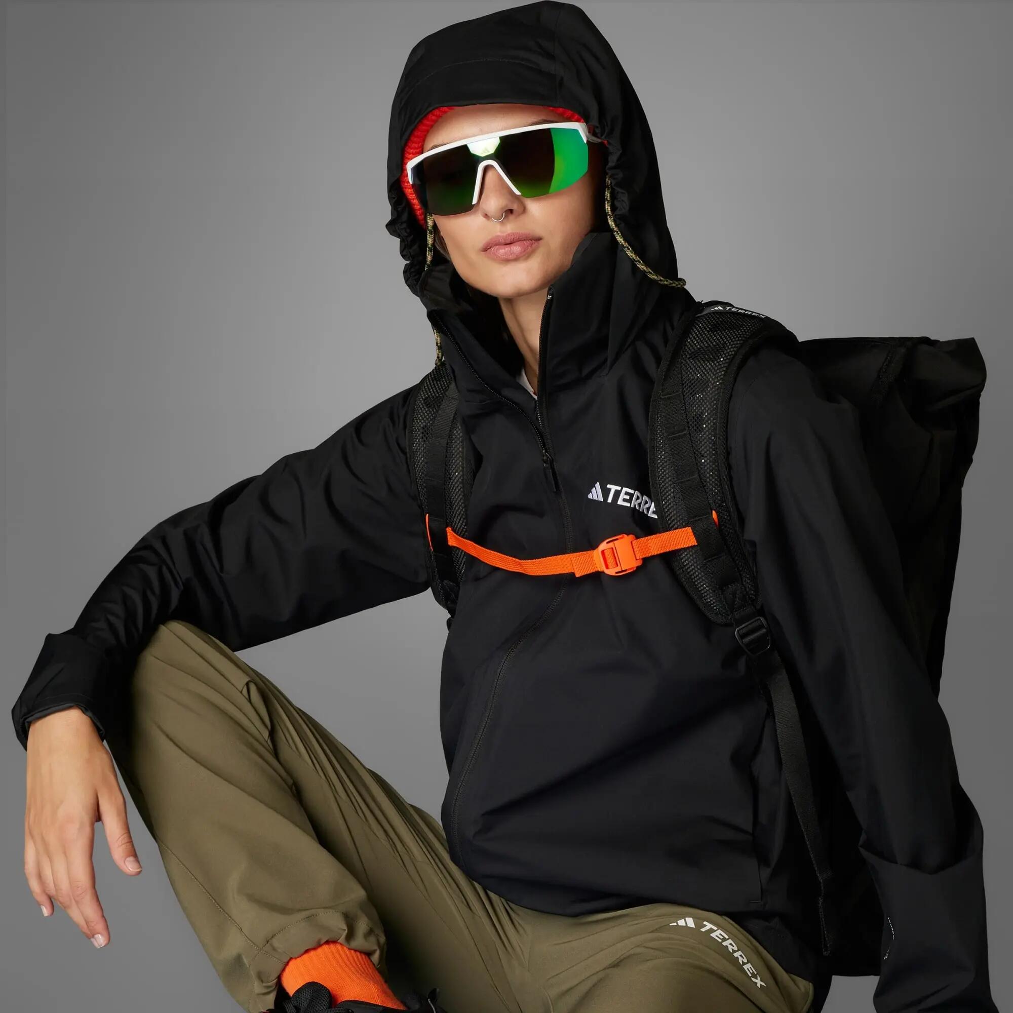 Multi Essentials 2L Regenjacke 7/13