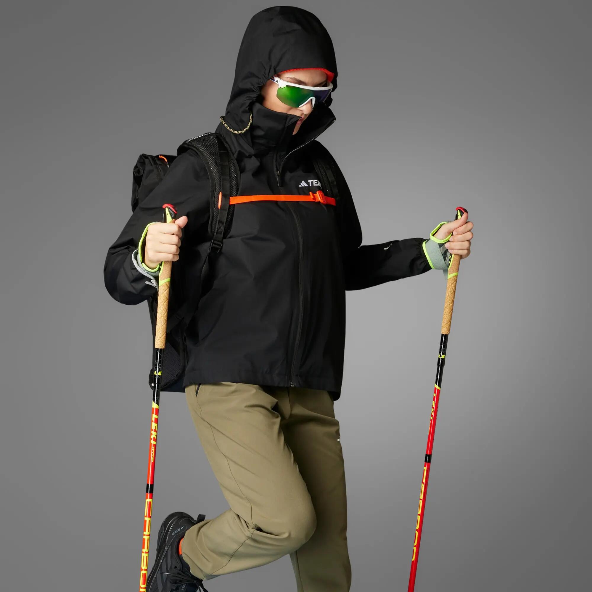 Multi Essentials 2L Regenjacke 6/13