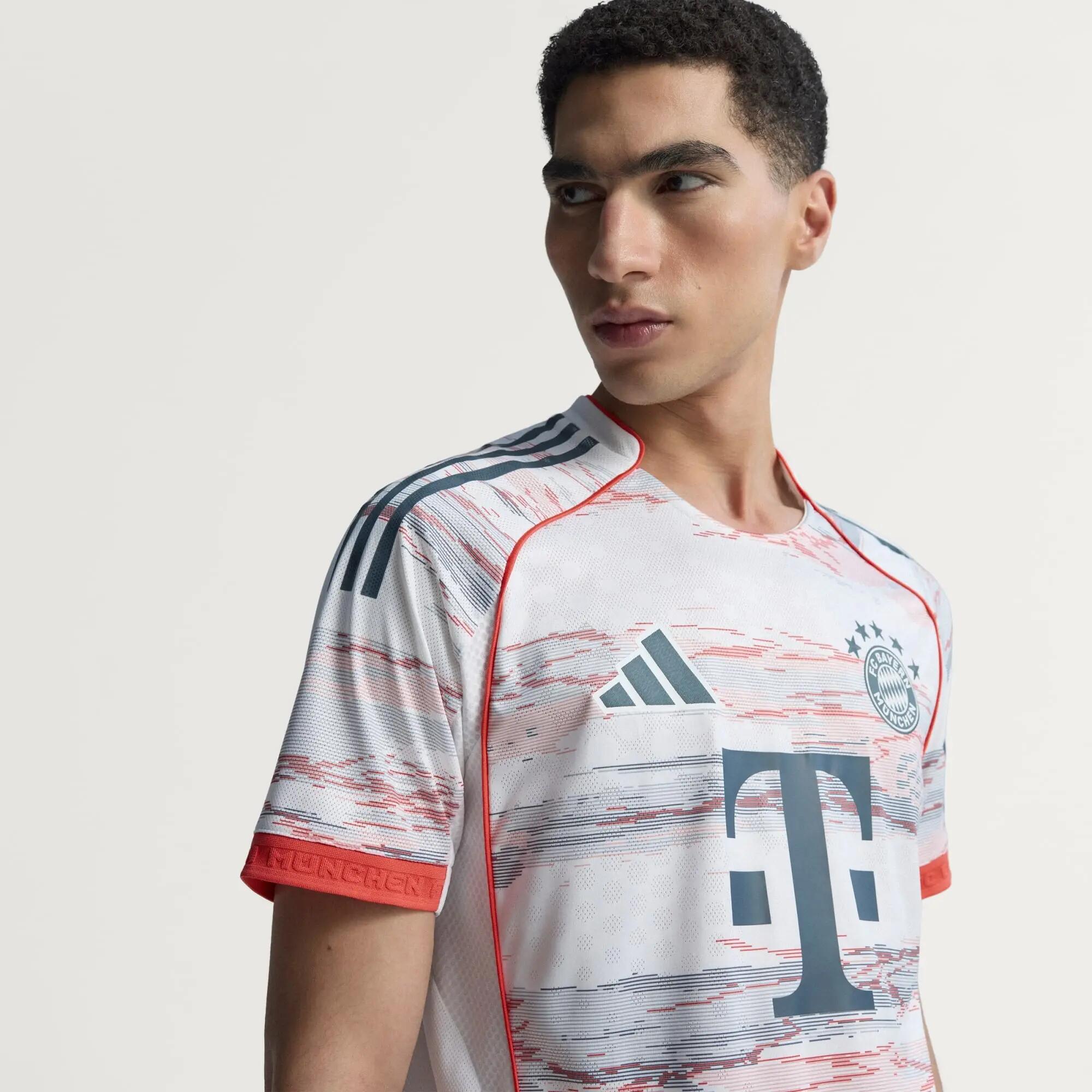 Maglia autentica FC Bayern 25/26 Away 5/15