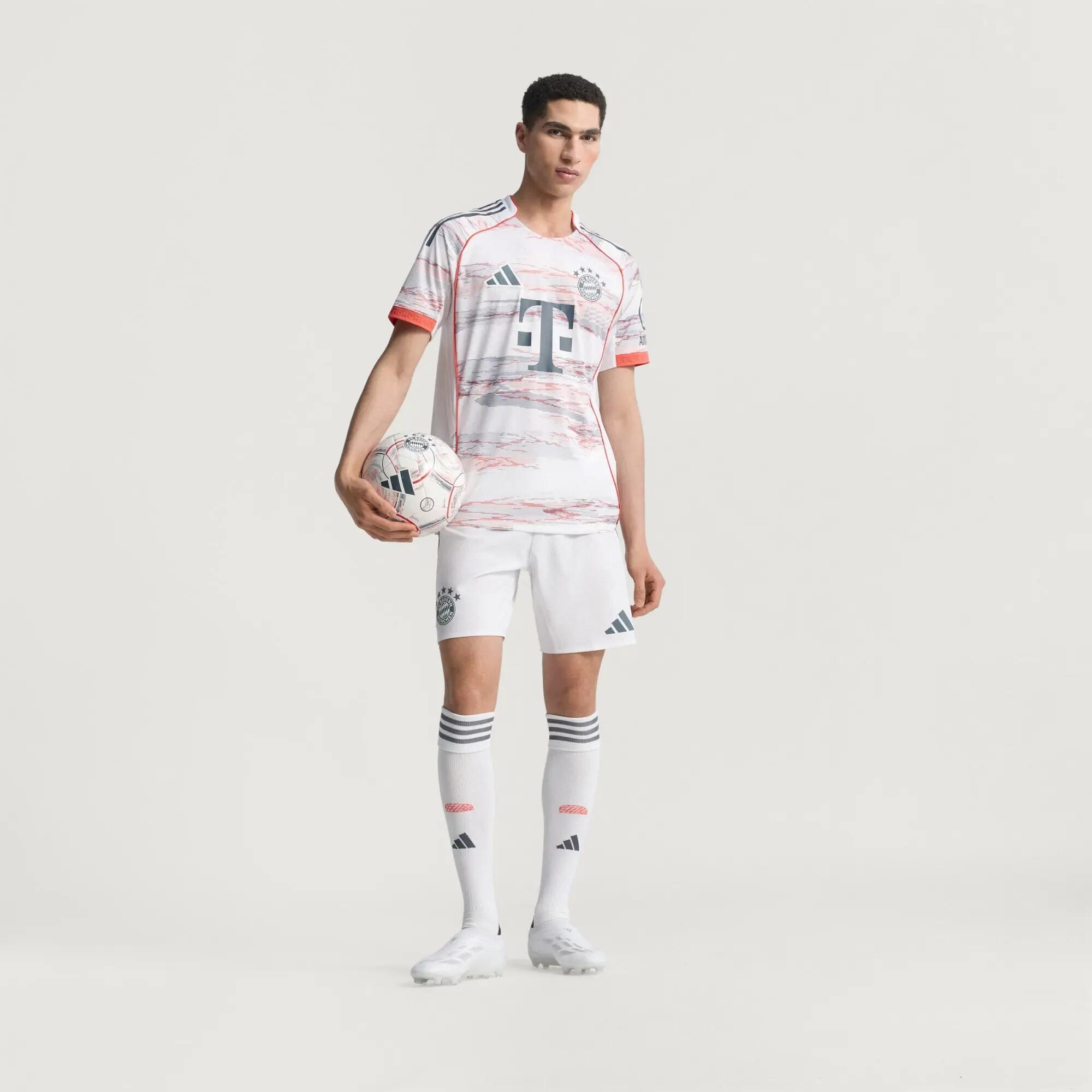Maglia autentica FC Bayern 25/26 Away 13/15