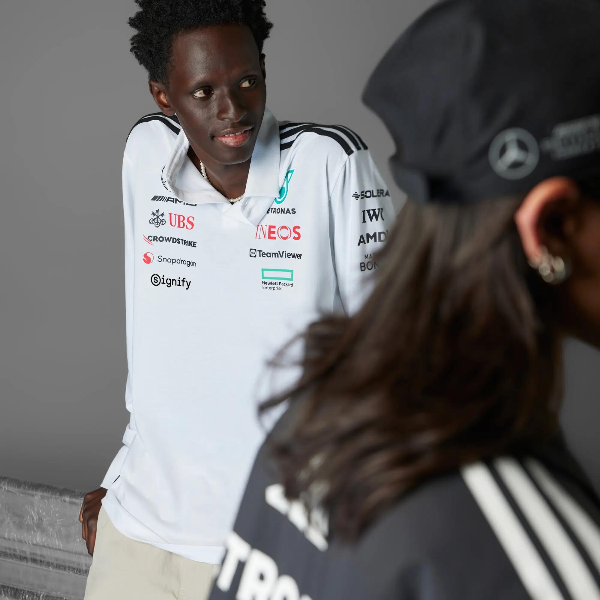 MERCEDES - AMG PETRONAS FORMULA ONE TEAM POLOSHIRT 7/12