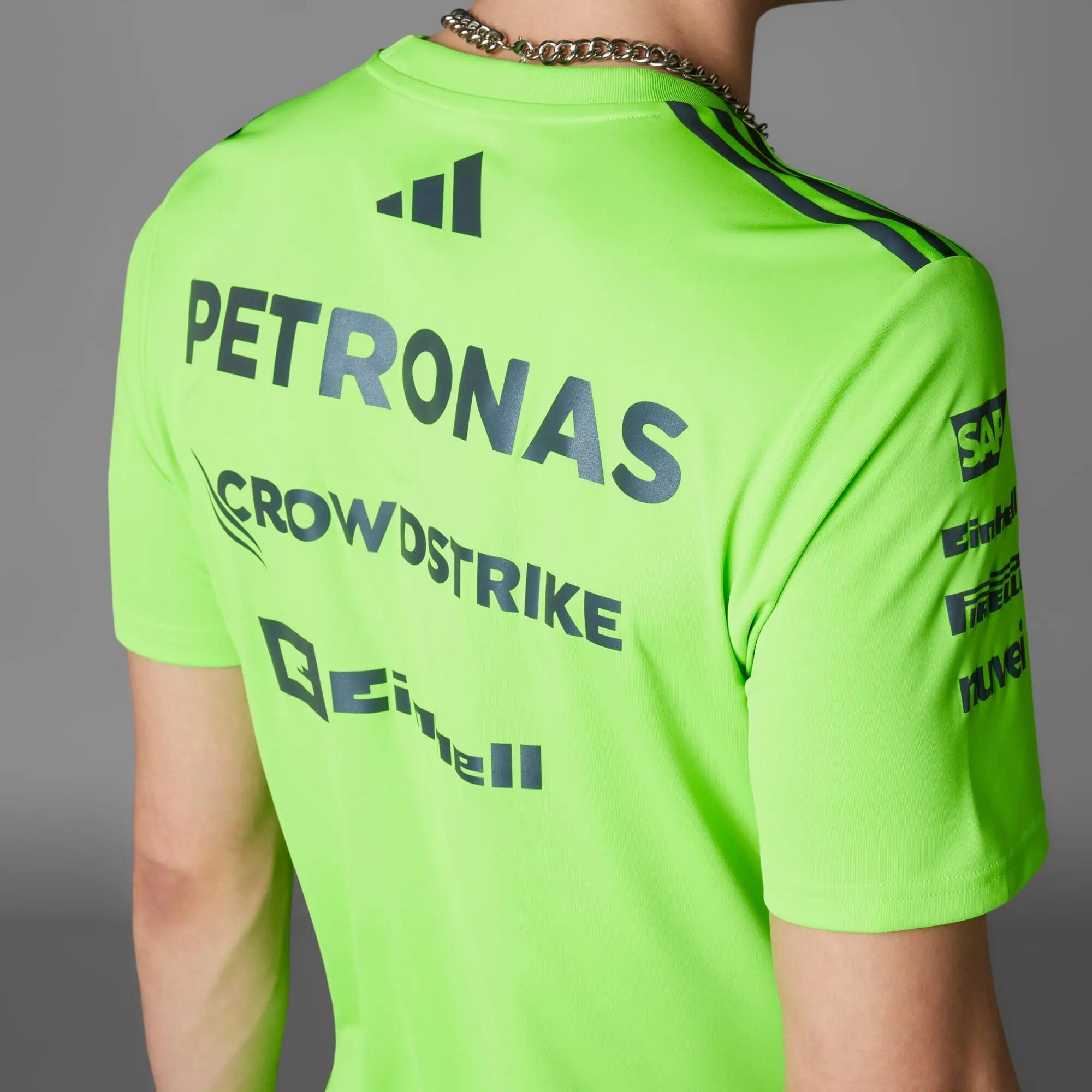 MERCEDES - AMG PETRONAS FORMULA ONE TEAM SET-UP T-SHIRT 12/15