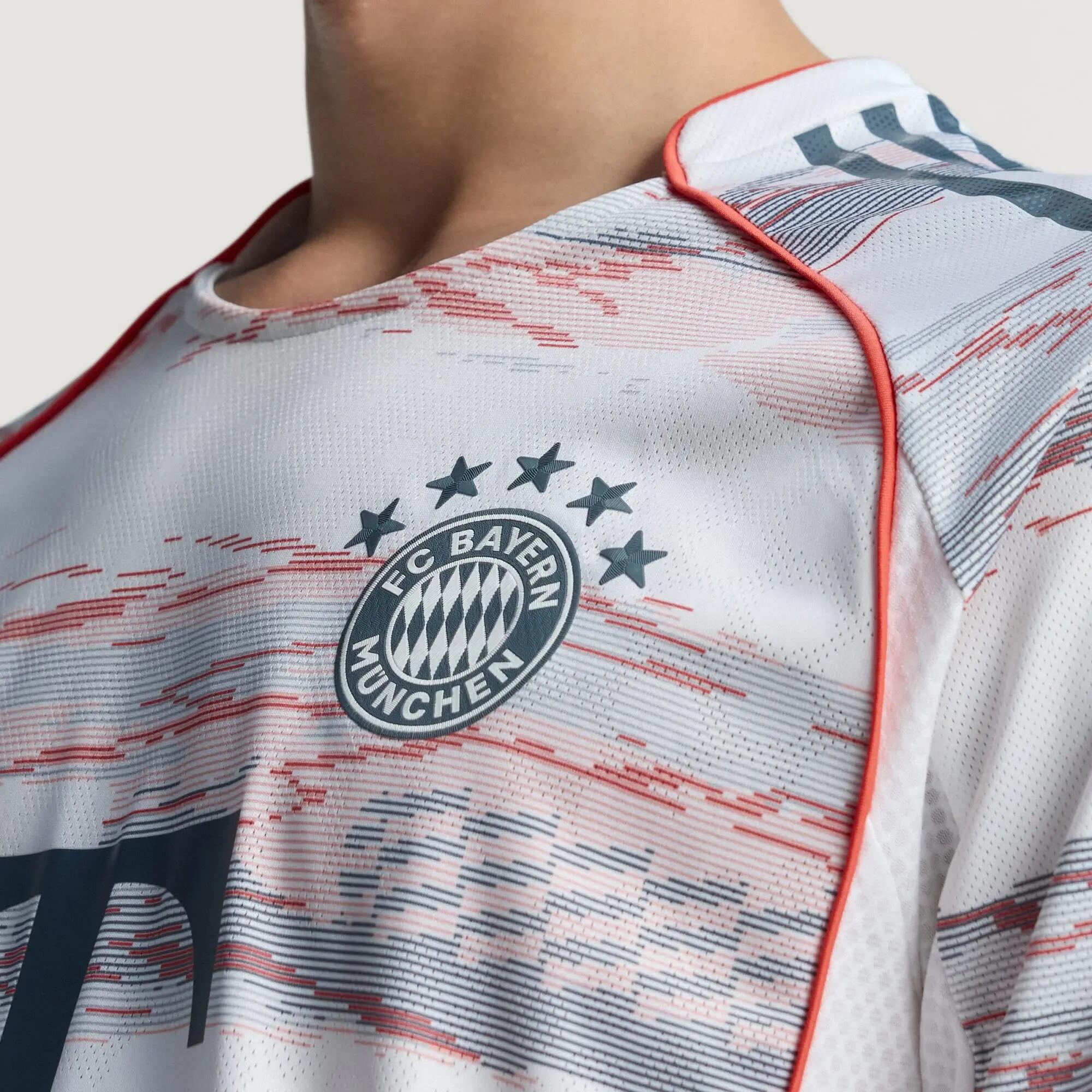Maglia autentica FC Bayern 25/26 Away 12/15