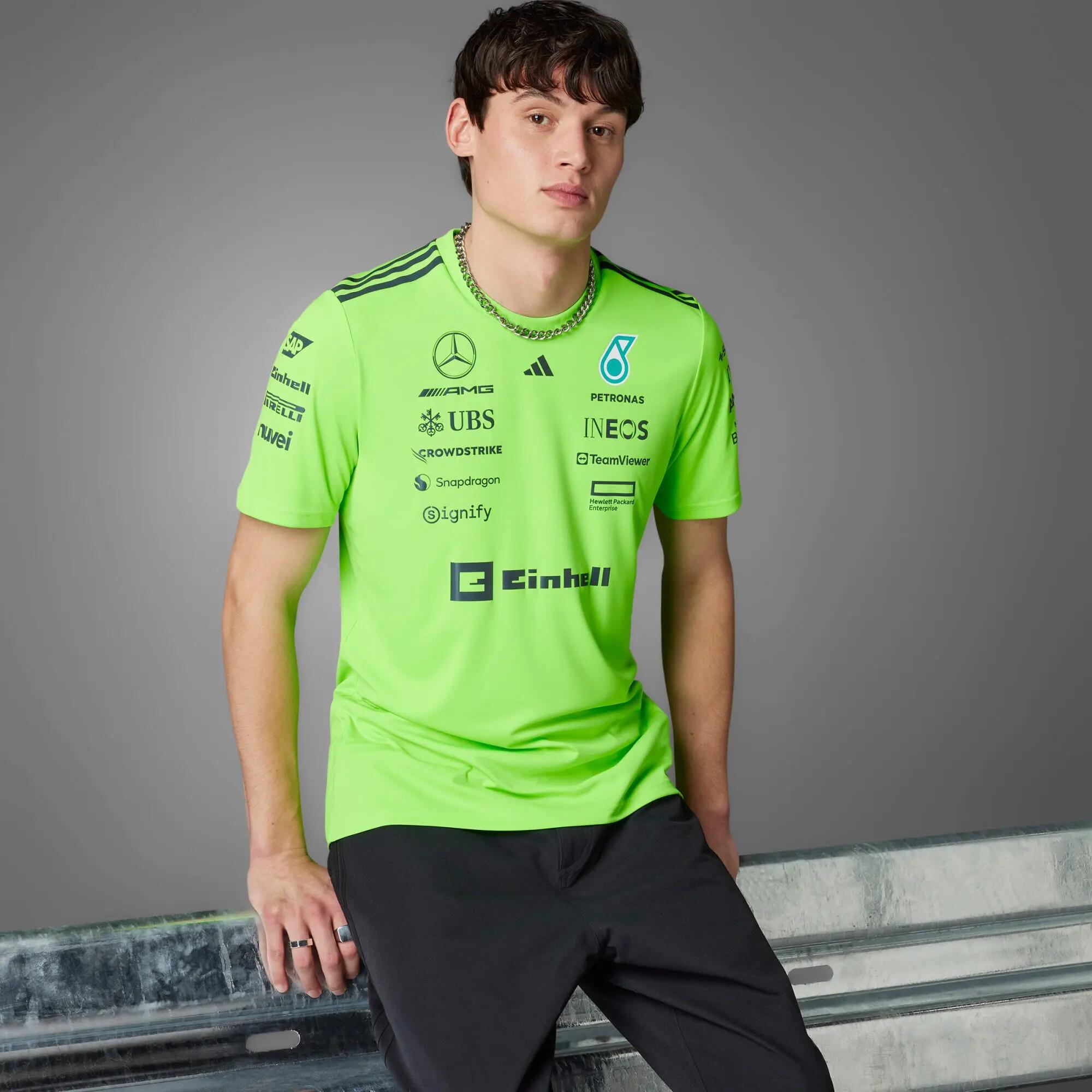 MERCEDES - AMG PETRONAS FORMULA ONE TEAM SET-UP T-SHIRT 11/15