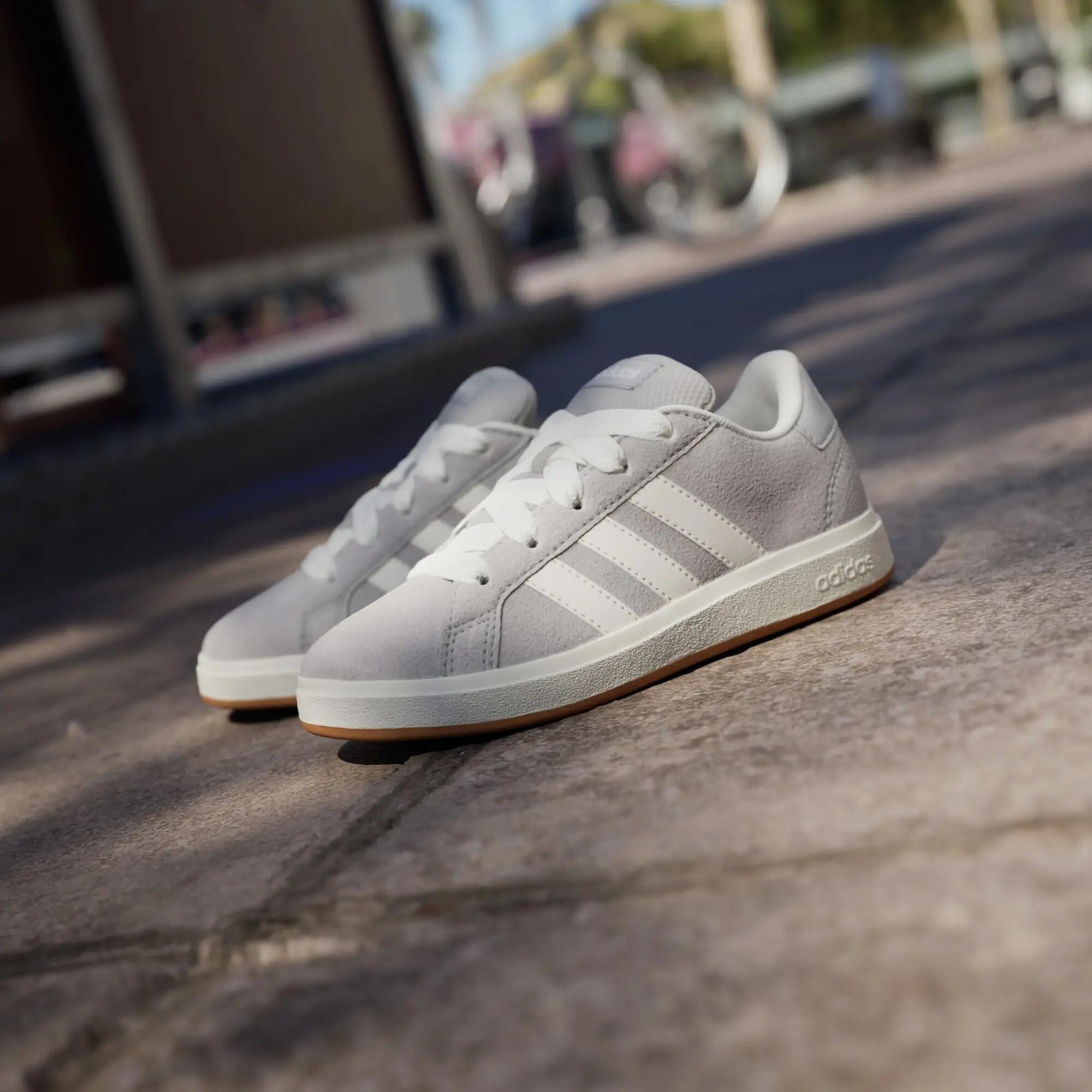 Chaussure Grand Court 00s 6/16
