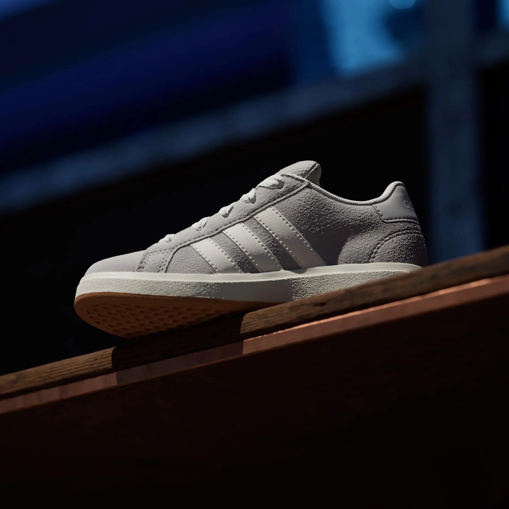 Chaussure Grand Court 00s 5/16