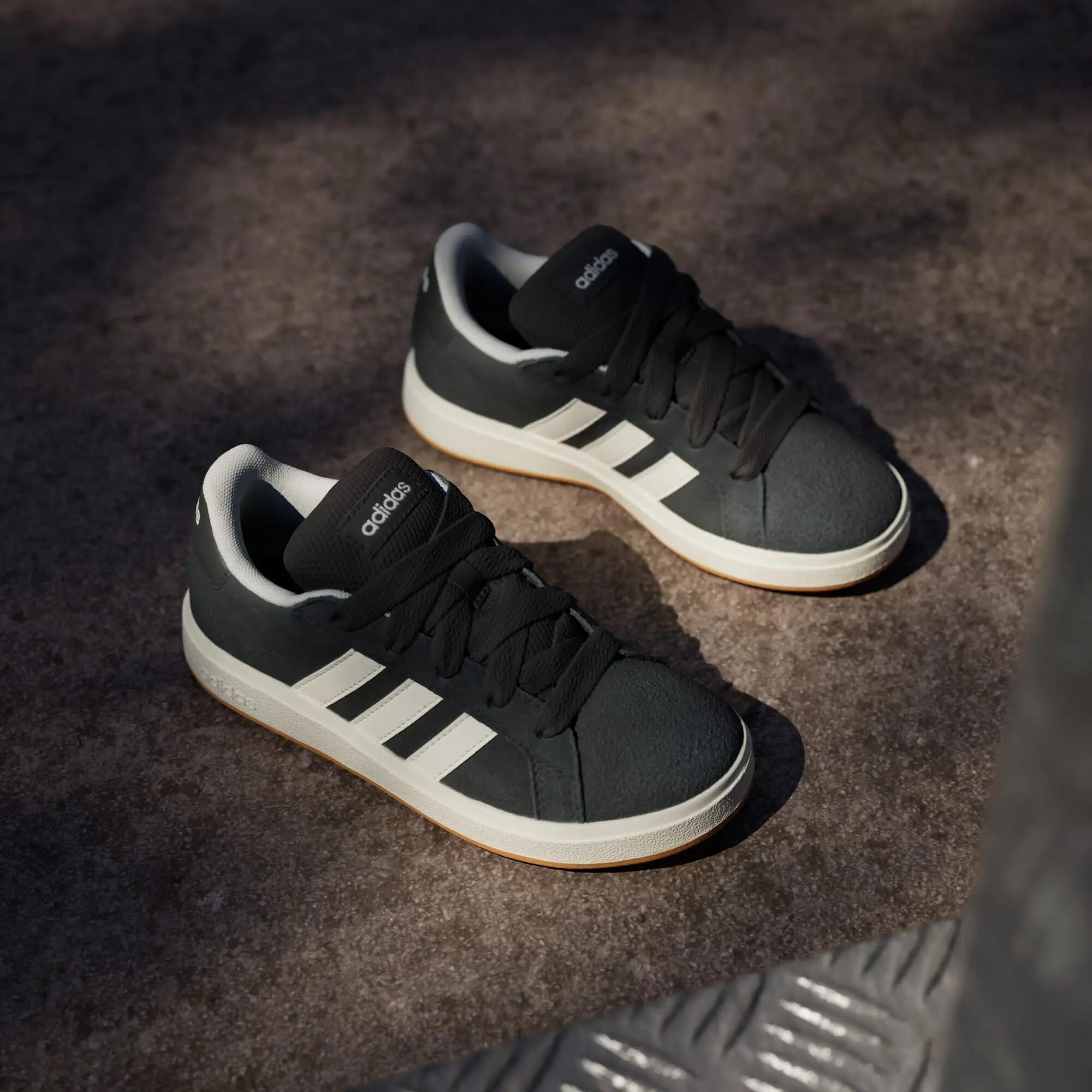 Grand Court 00s Schuh 4/16