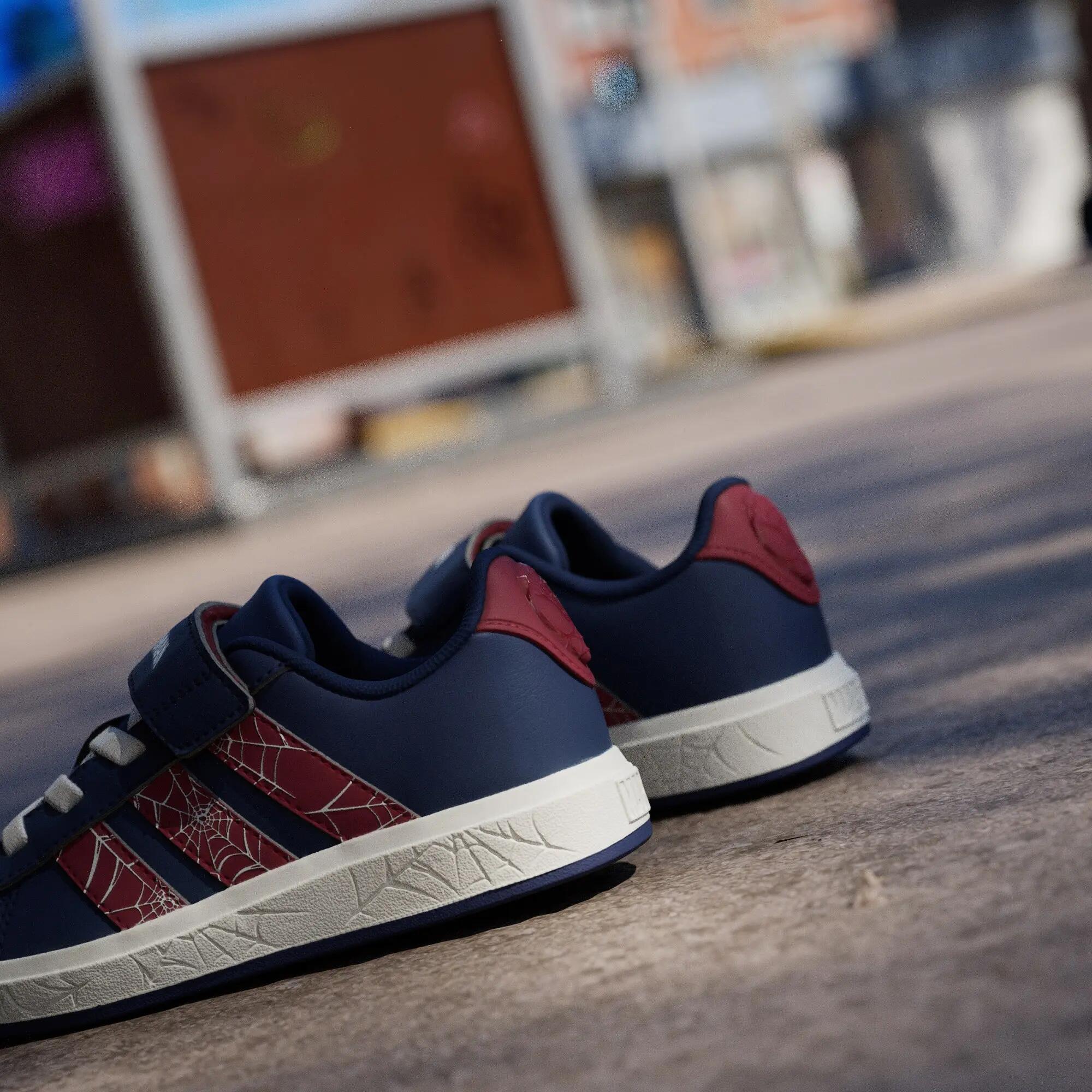 Scarpe adidas Marvel Spider-Man Grand Court 15/16