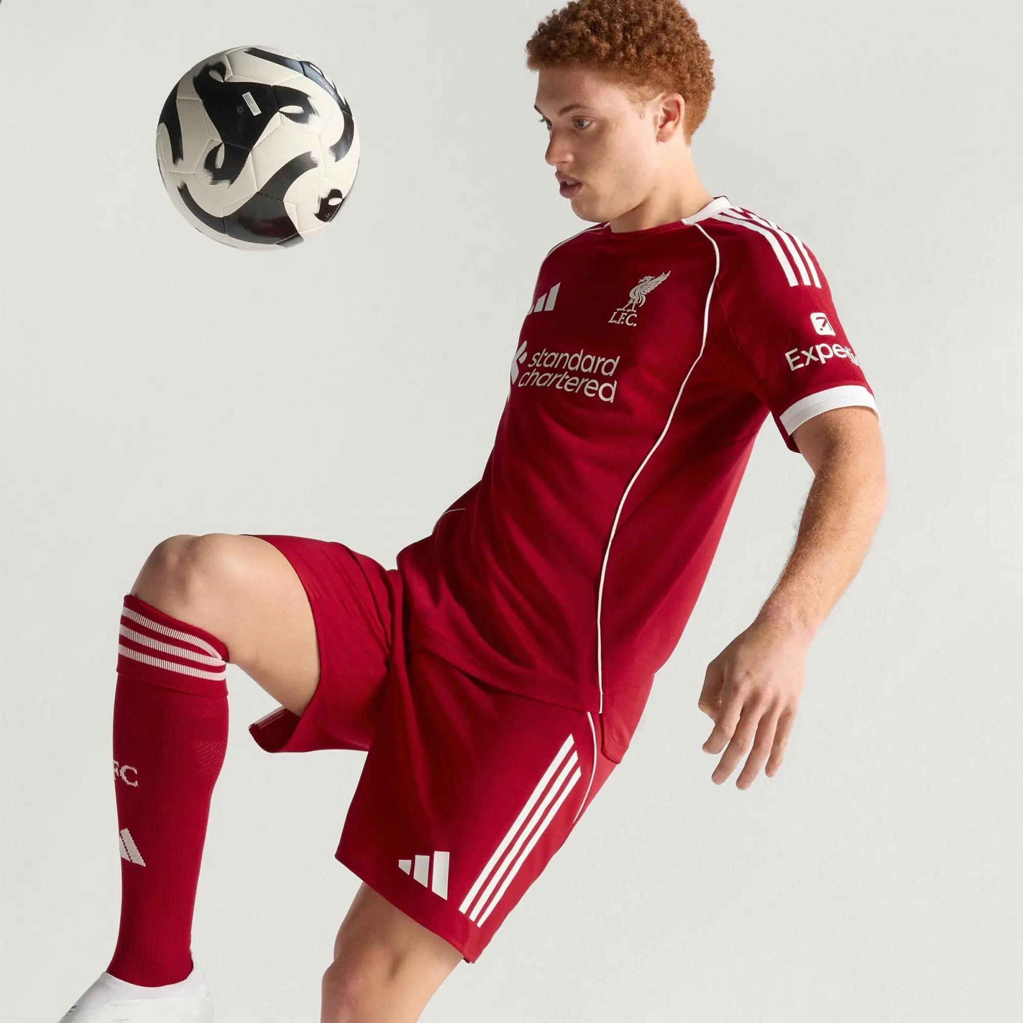 Maillot Domicile Liverpool FC 25/26 Authentique 13/15