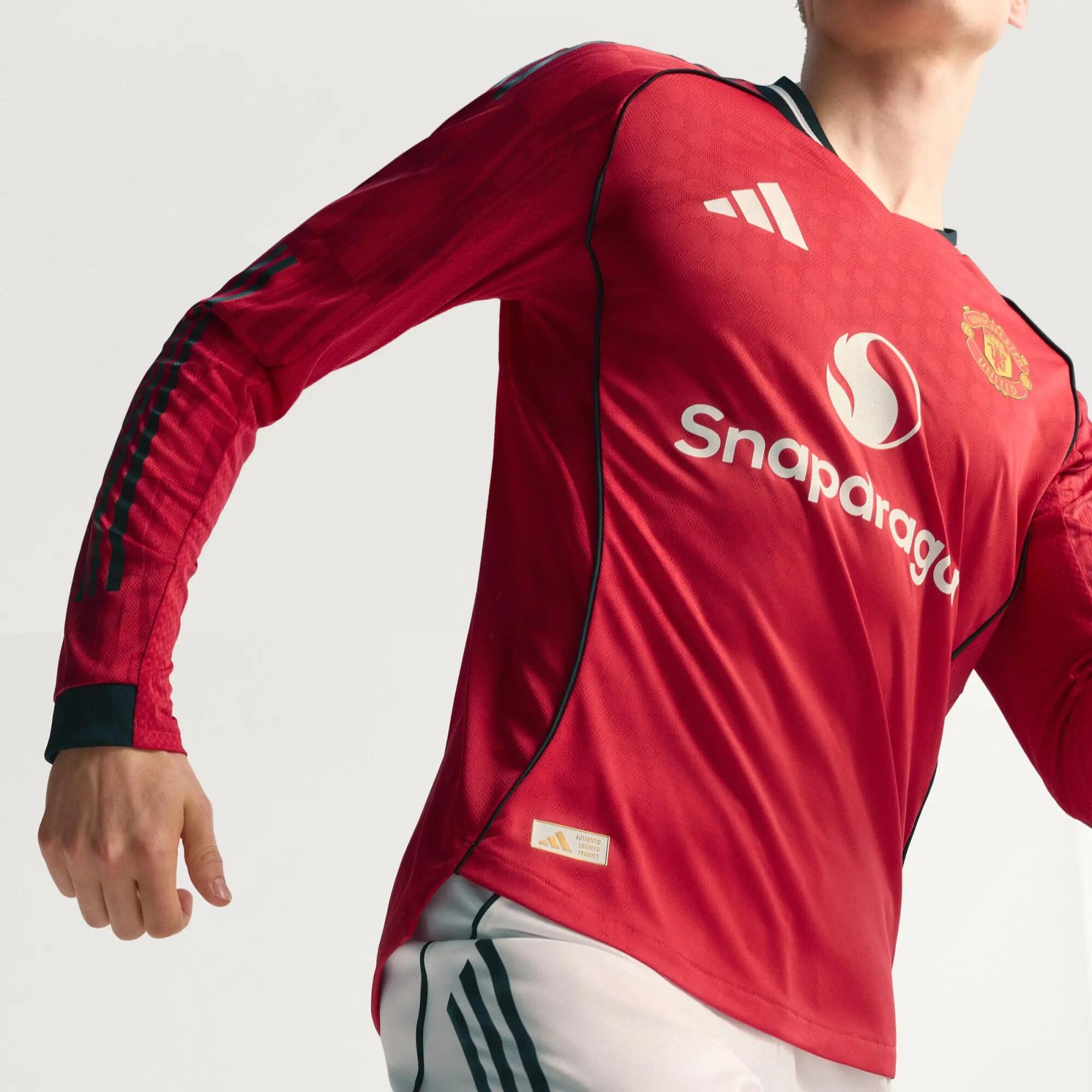 Autentický domácí dres s dlouhým rukávem Manchester United 25/26 7/15