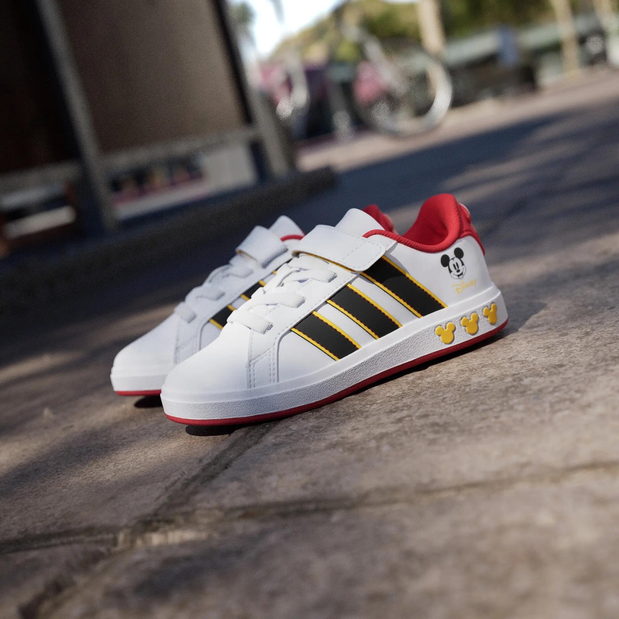 Zapatilla adidas Disney Mickey Mouse Grand Court 6/16