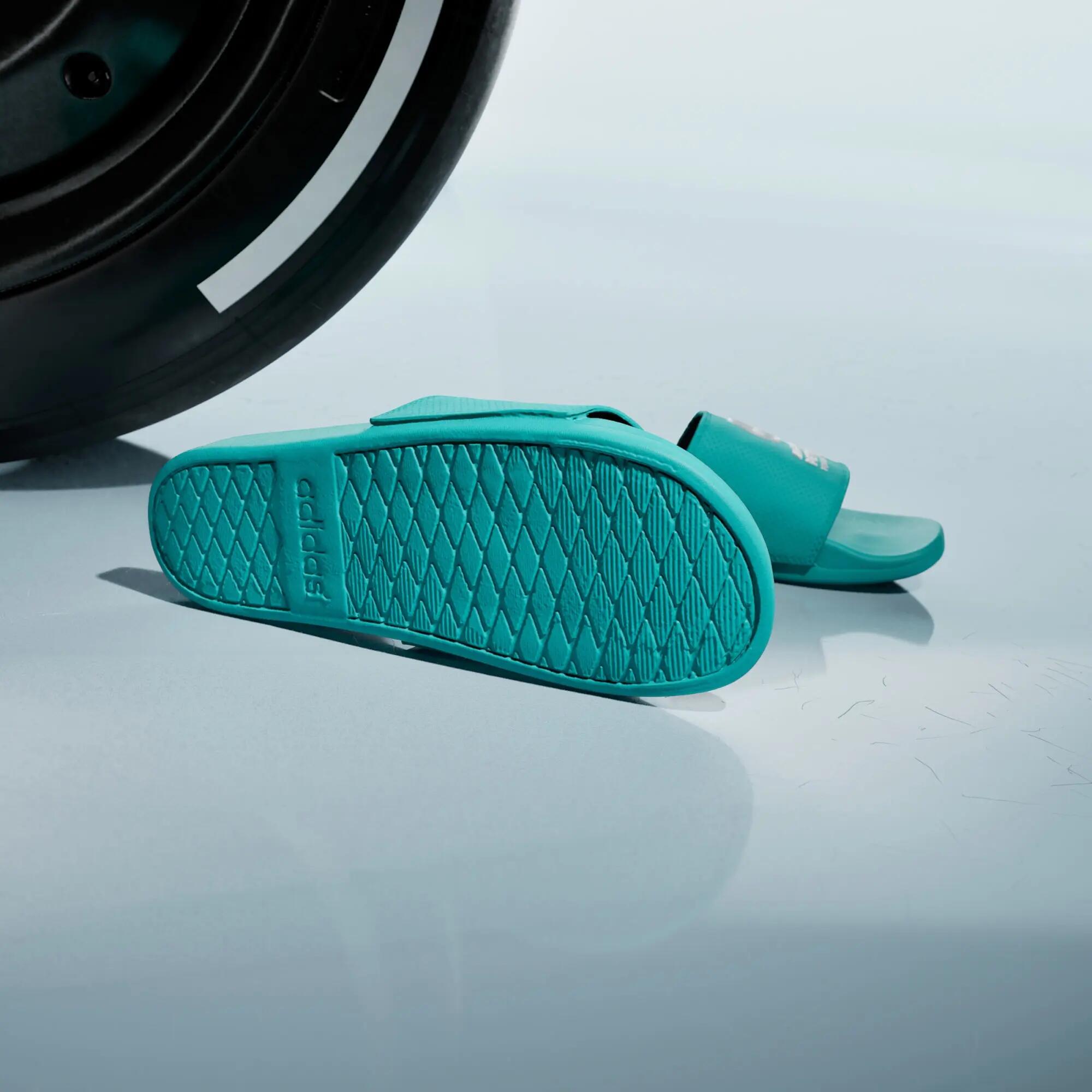 Chinelos adilette Comfort MER 3/15
