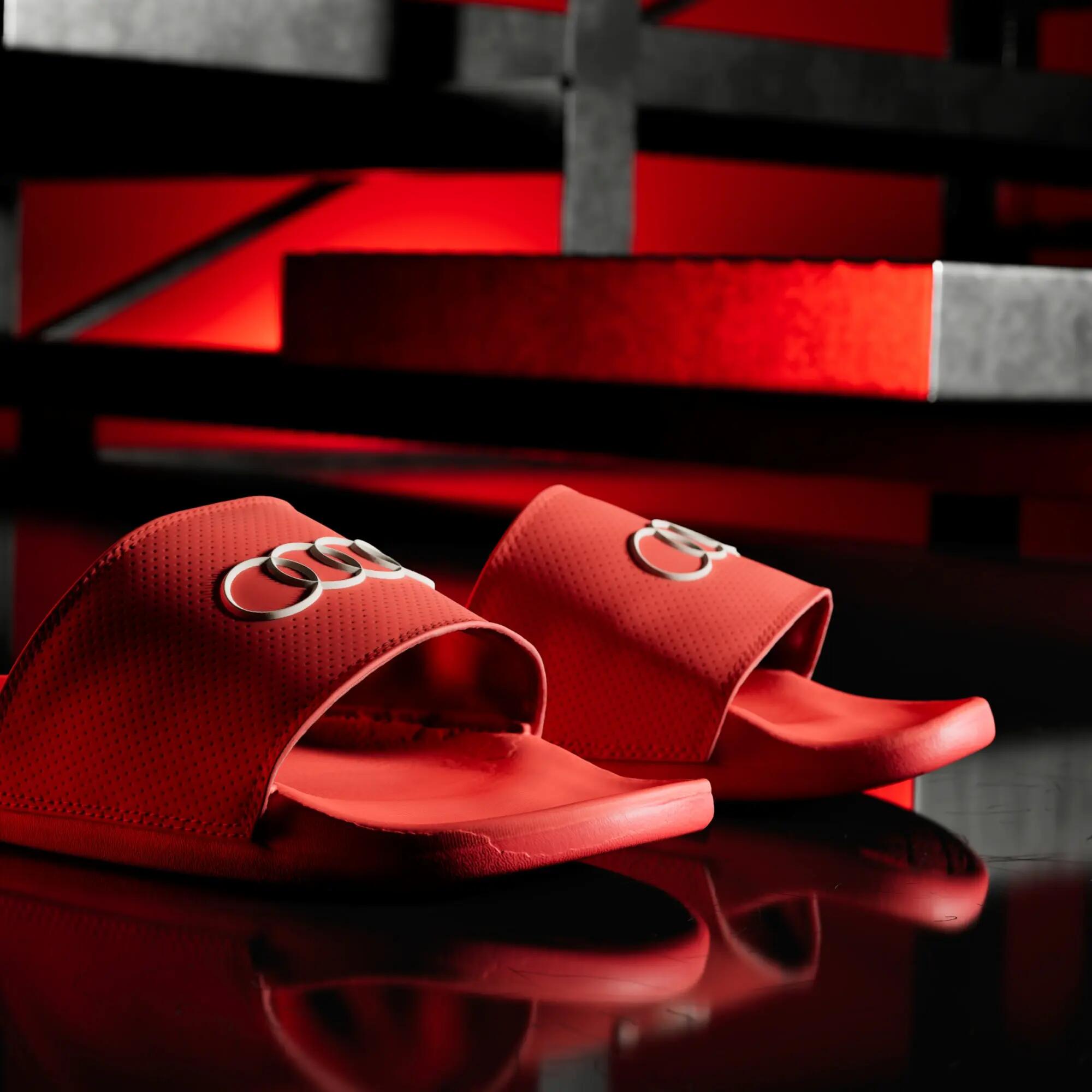 ADILETTE COMFORT AUDI REVOLUT F1 TEAM SLIDES 15/15
