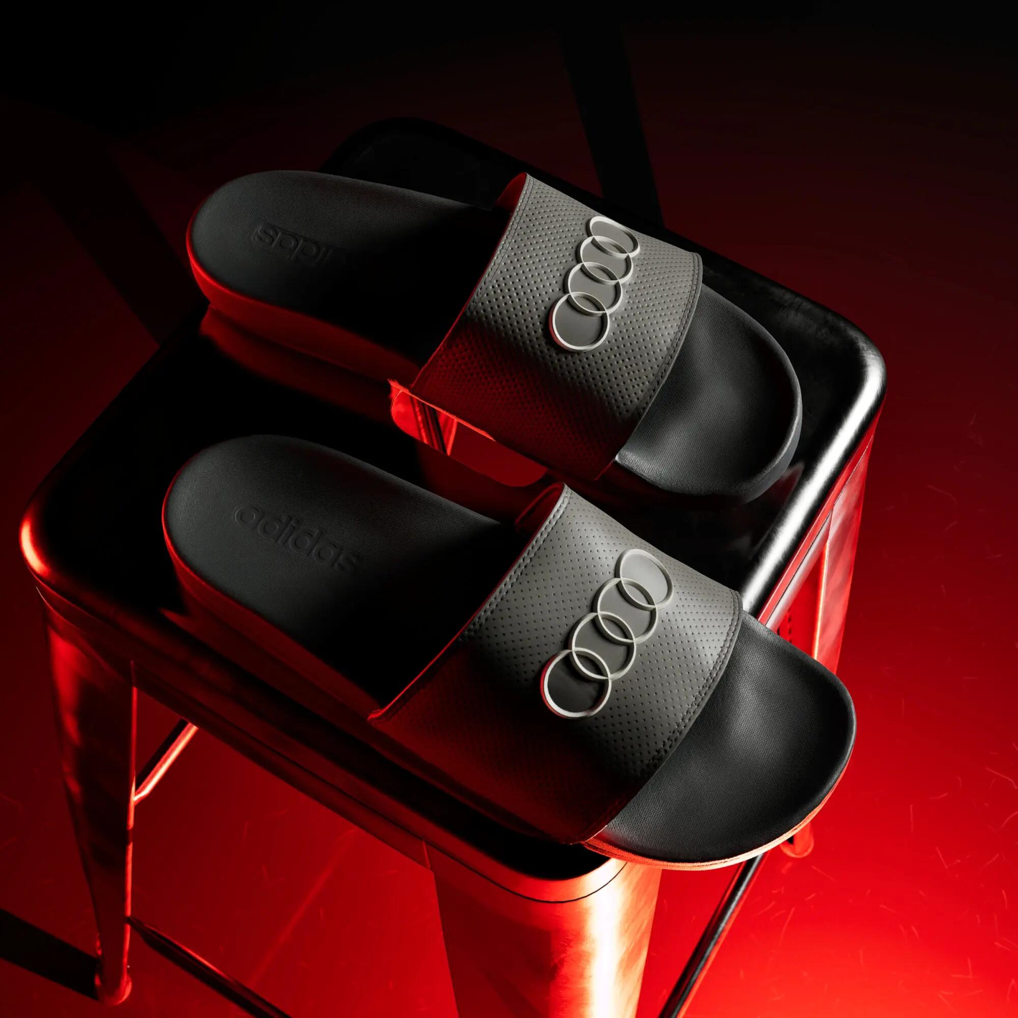 ADILETTE COMFORT AUDI REVOLUT F1 TEAM SLIDES 6/16
