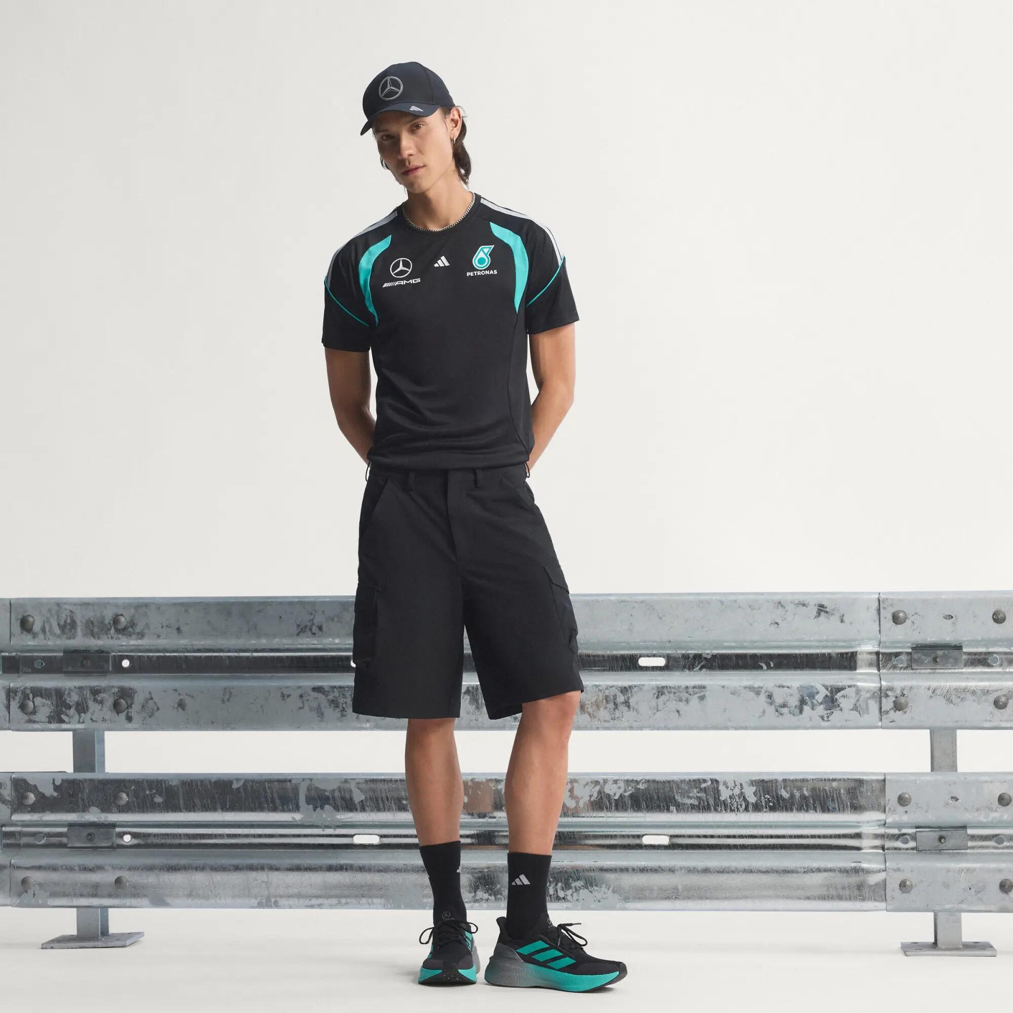 MERCEDES - AMG PETRONAS FORMULA 1 TEAM MECHANICS SHORT 6/12