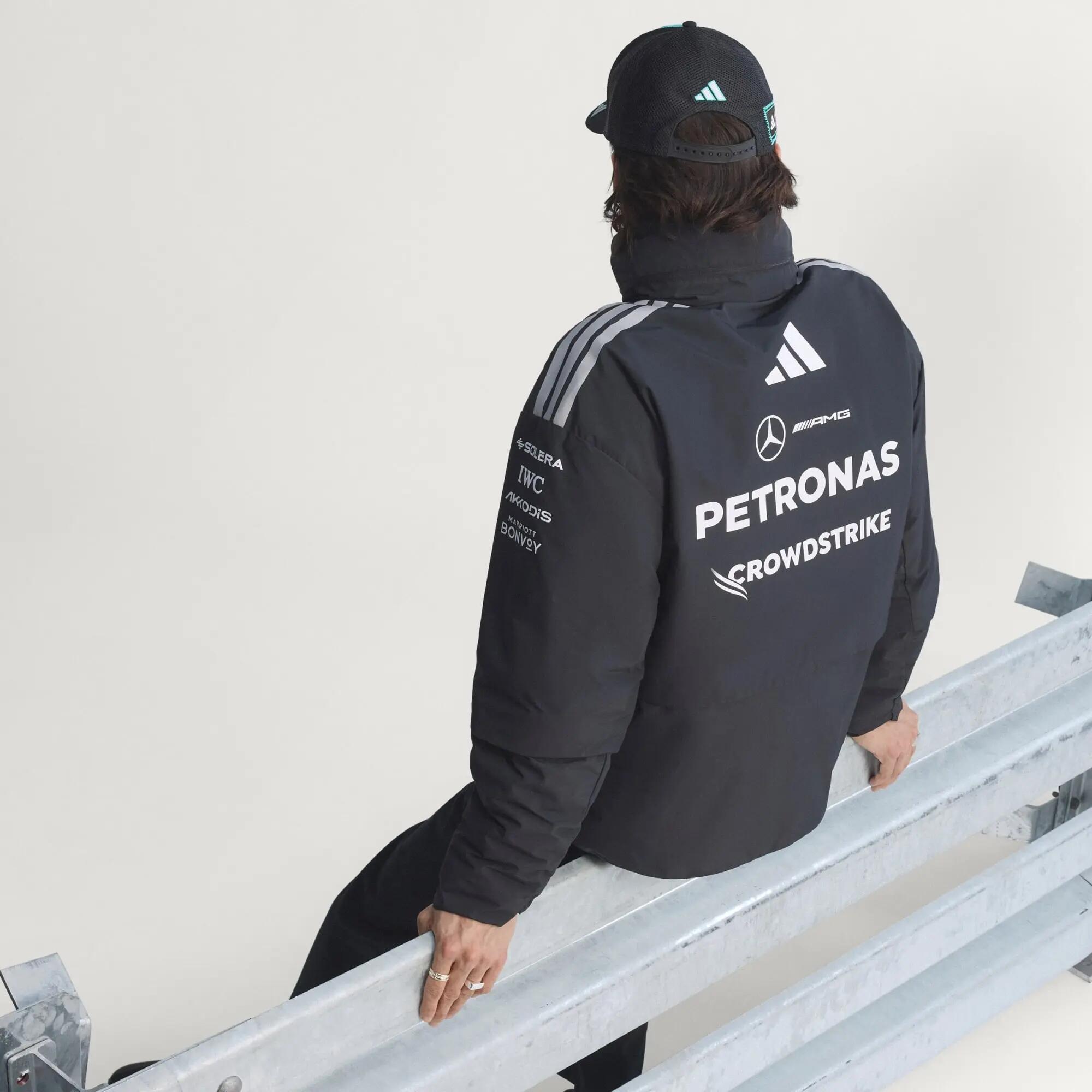 CHAQUETA INGENIERÍA MERCEDES - AMG PETRONAS FORMULA 1 TEAM 7/15