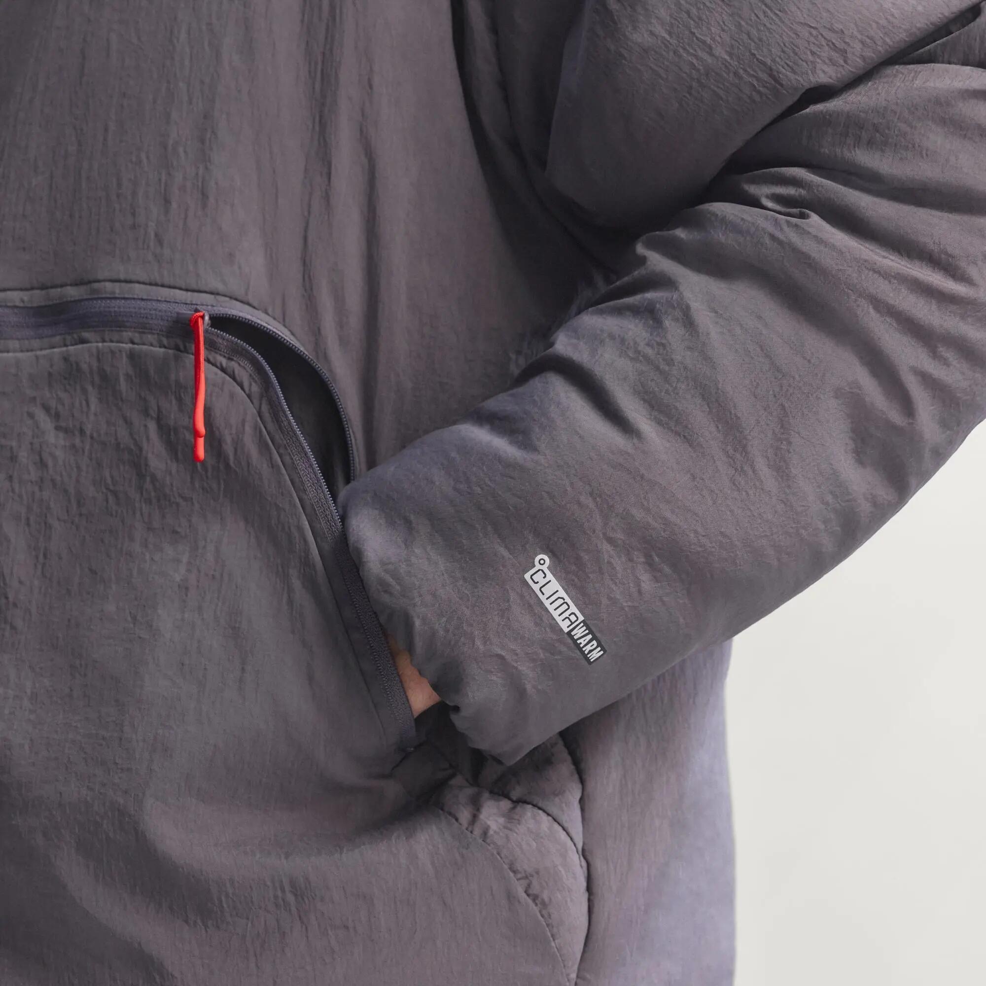 AUDI REVOLUT F1 TEAM ENGINEERS & MARKETING PUFFER JACKE 6/15