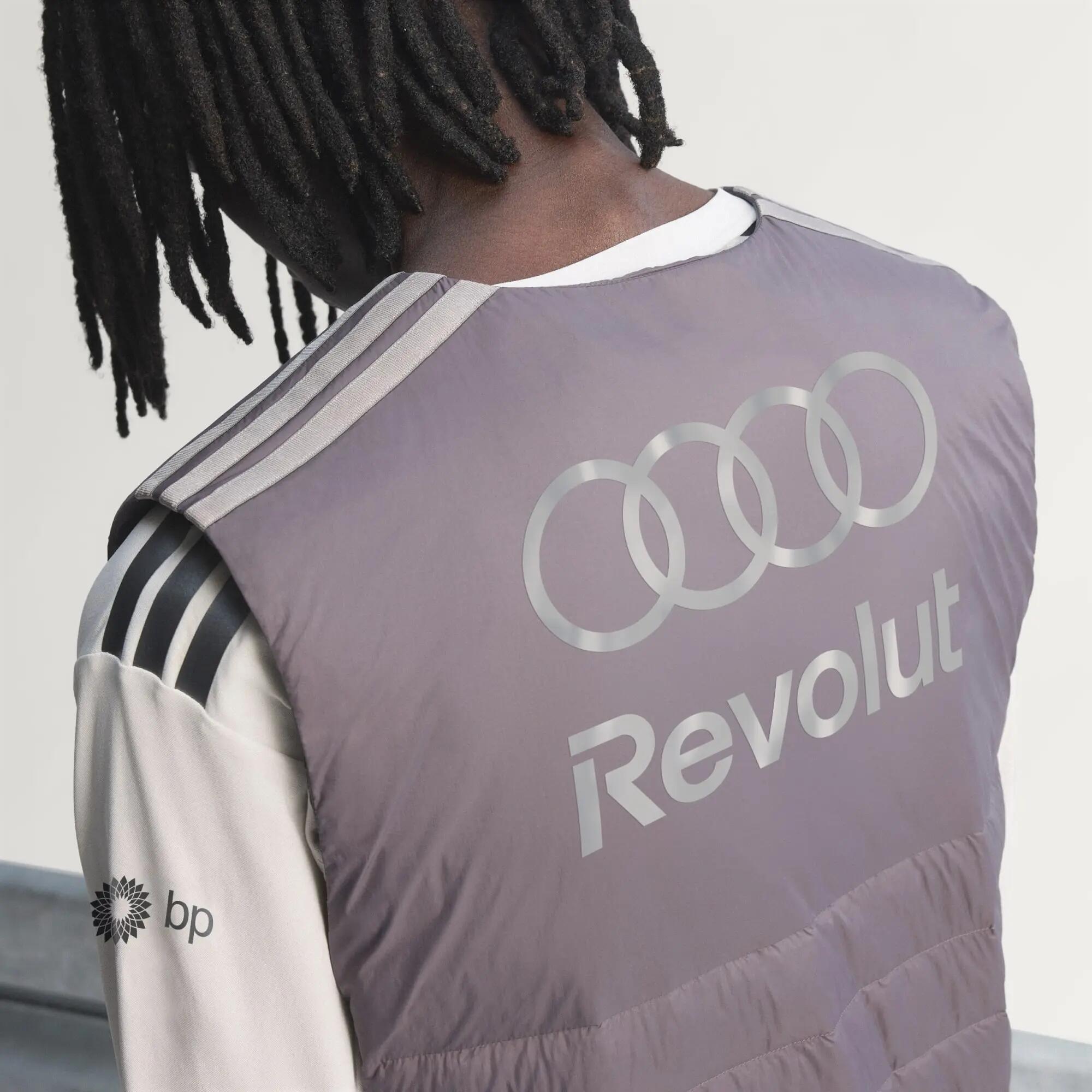 BEZRĘKAWNIK AUDI REVOLUT F1 TEAM ENGINEERS & MARKETING PADDED 15/15