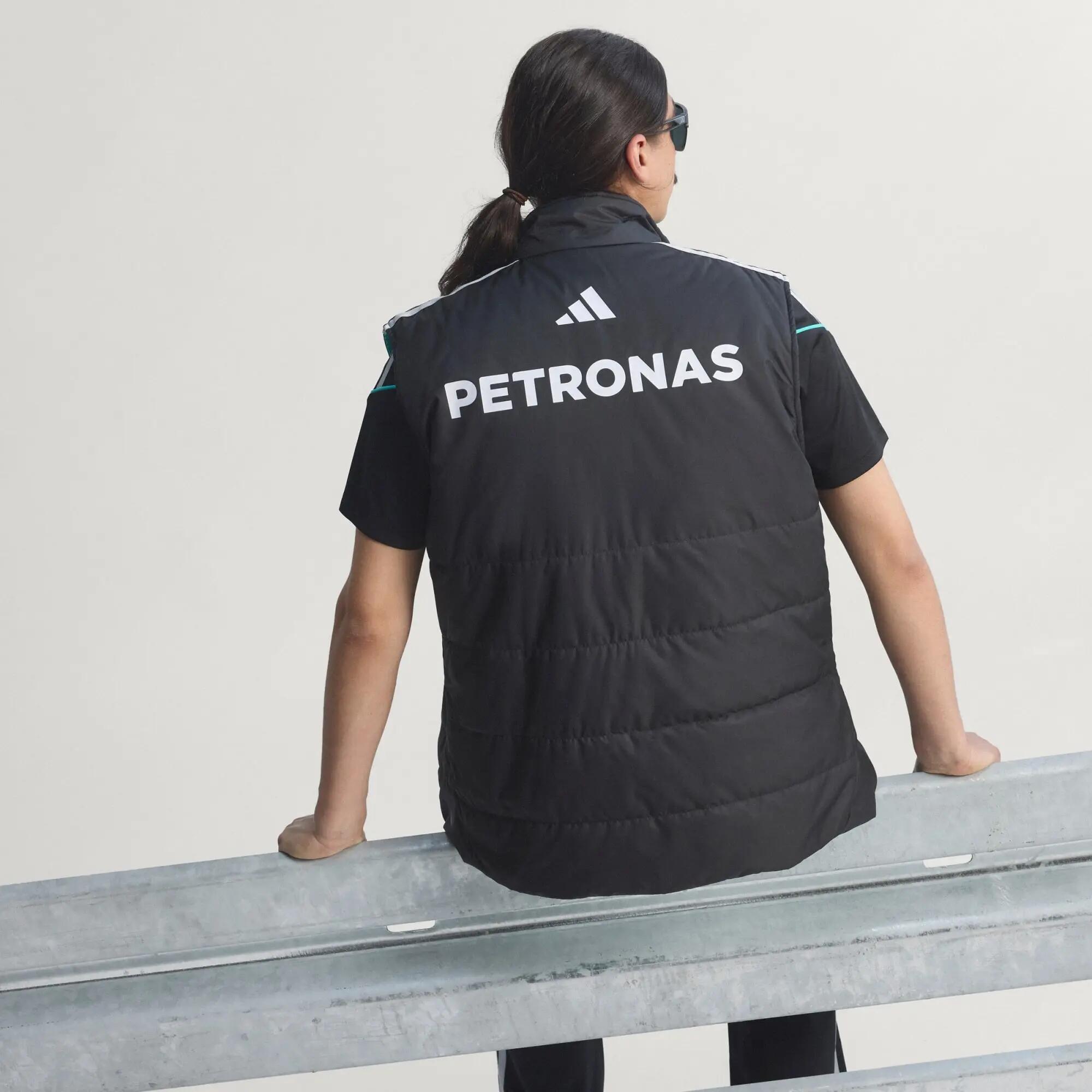 COLETE DE MECÂNICO DA MERCEDES-AMG PETRONAS FORMULA 1 TEAM 13/14