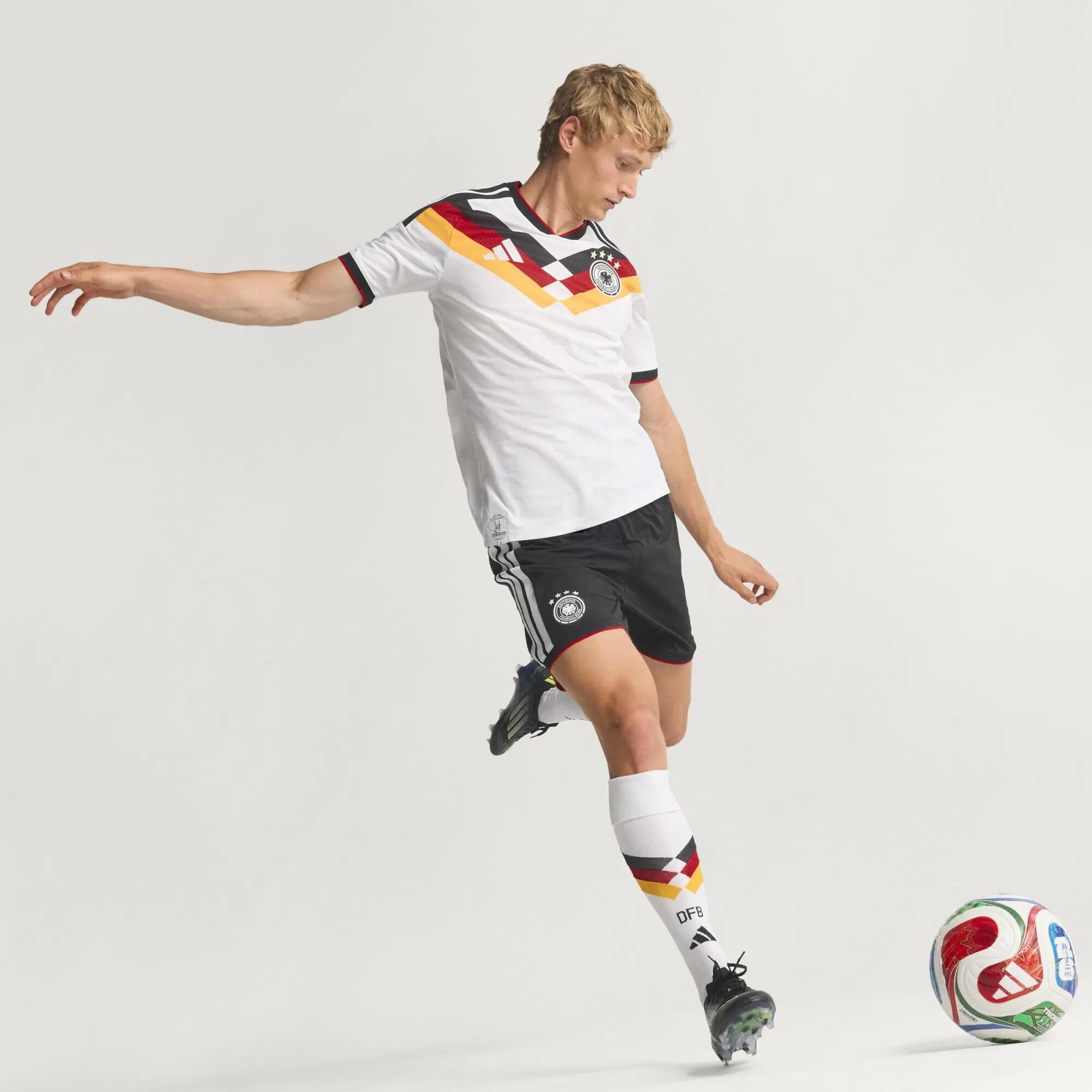 Deutschland 26 Authentic Heimtrikot 7/16