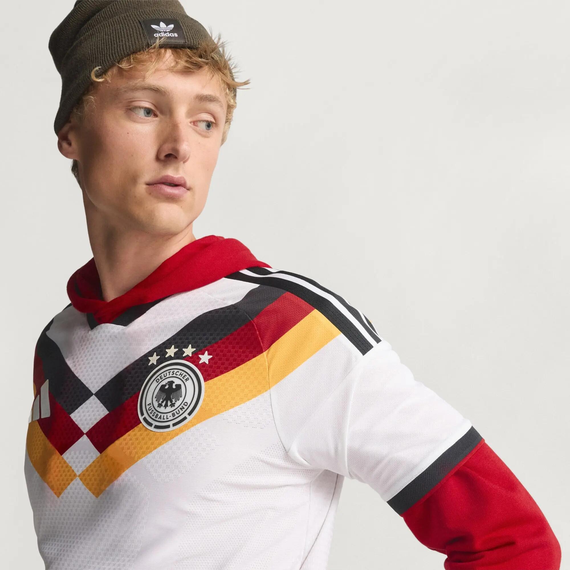 Deutschland 26 Authentic Heimtrikot 13/16