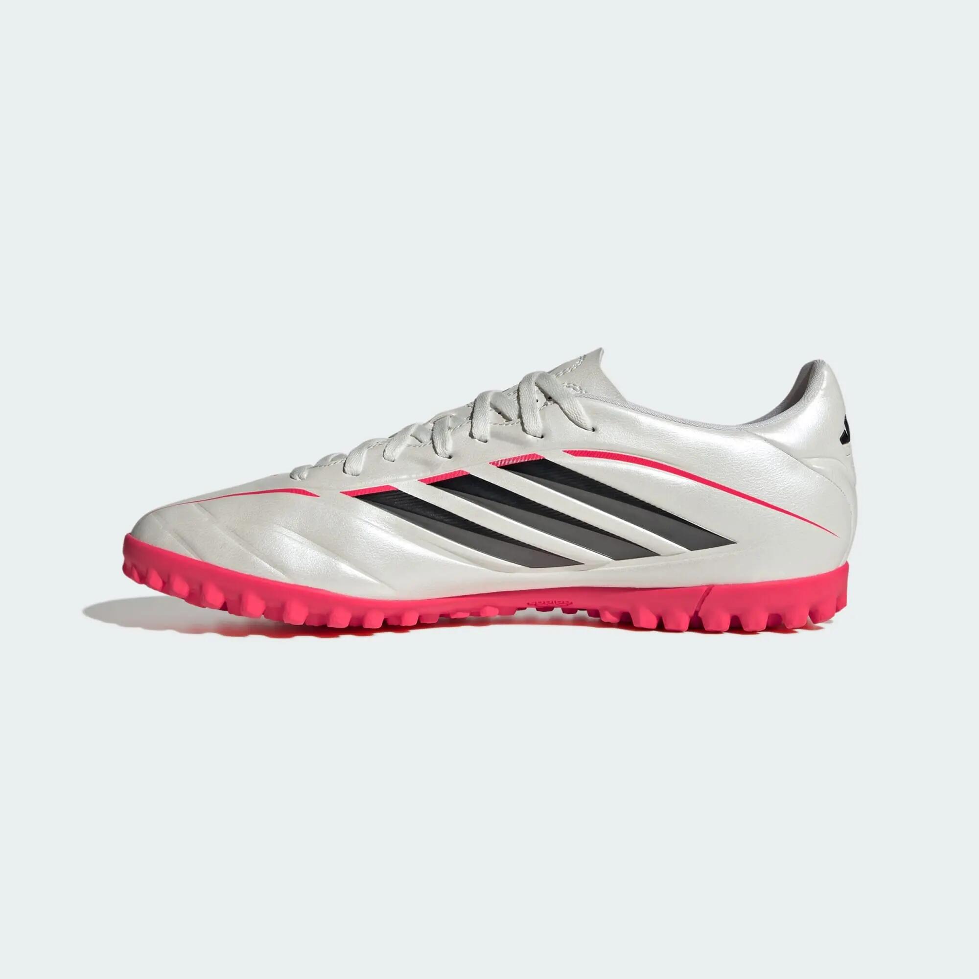 Zapatilla de fútbol COPA PURE IV CLUB moqueta 8/15