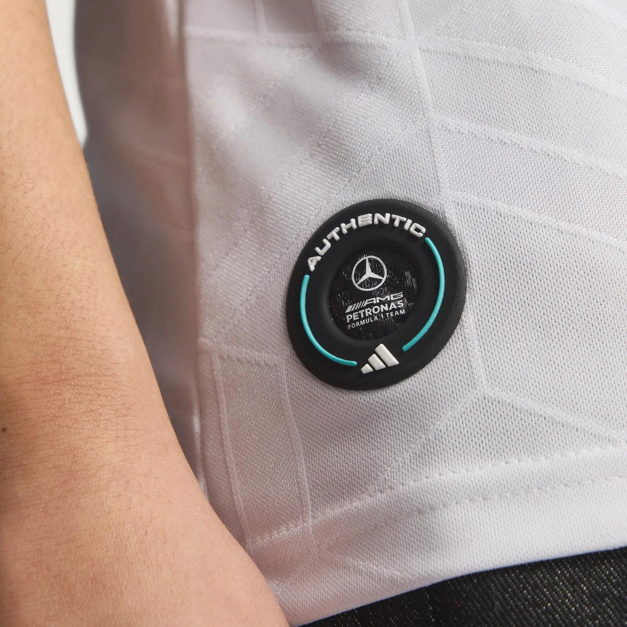 MAILLOT PILOTE MERCEDES - AMG PETRONAS FORMULA 1 TEAM AUTHENTIQUE 8/15