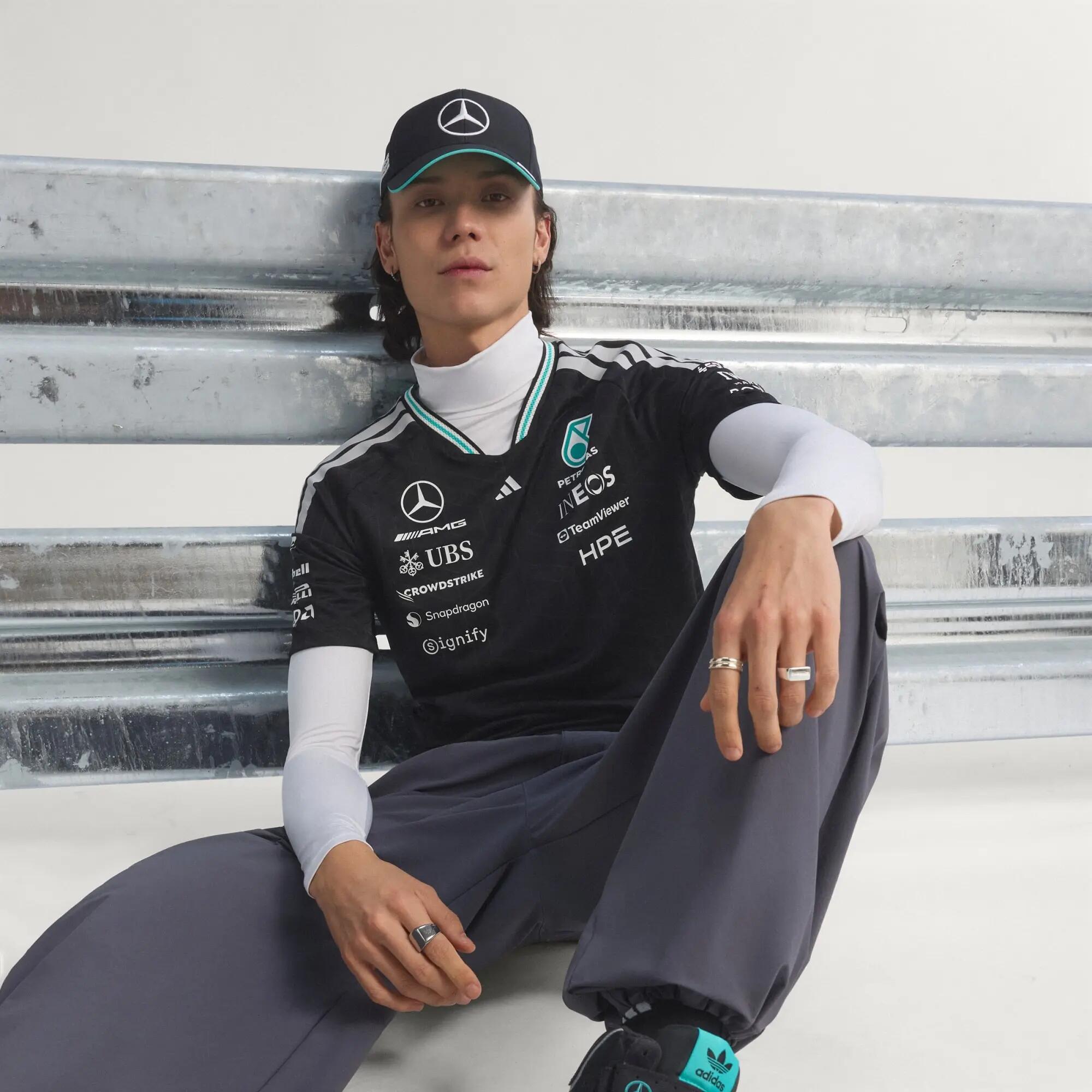 MERCEDES - AMG PETRONAS FORMULA 1 TEAM DRIVER JERSEY AUTHENTIC 8/15